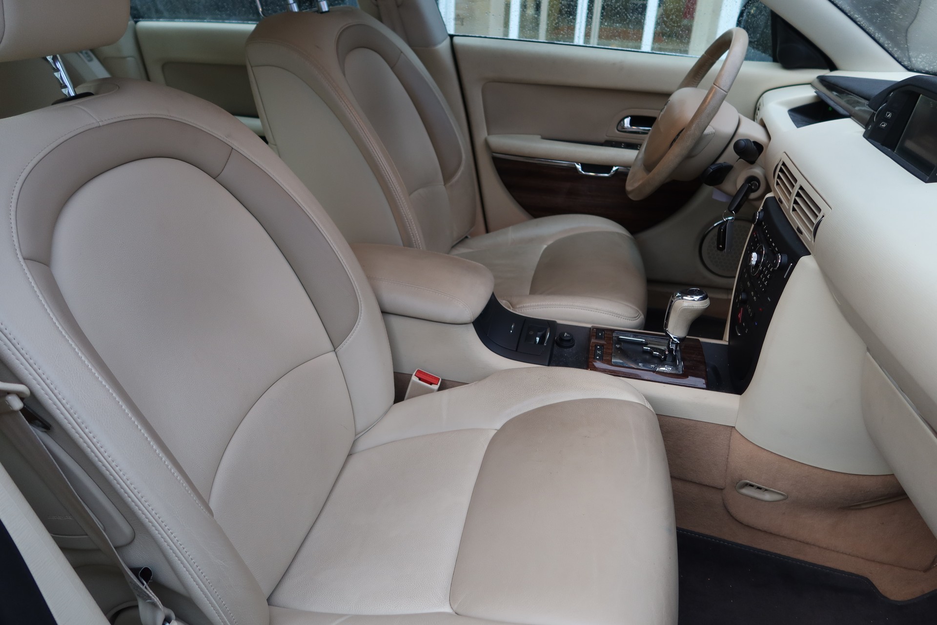 CITROEN C6 2.7 HDi V6 Exclusive-image-7