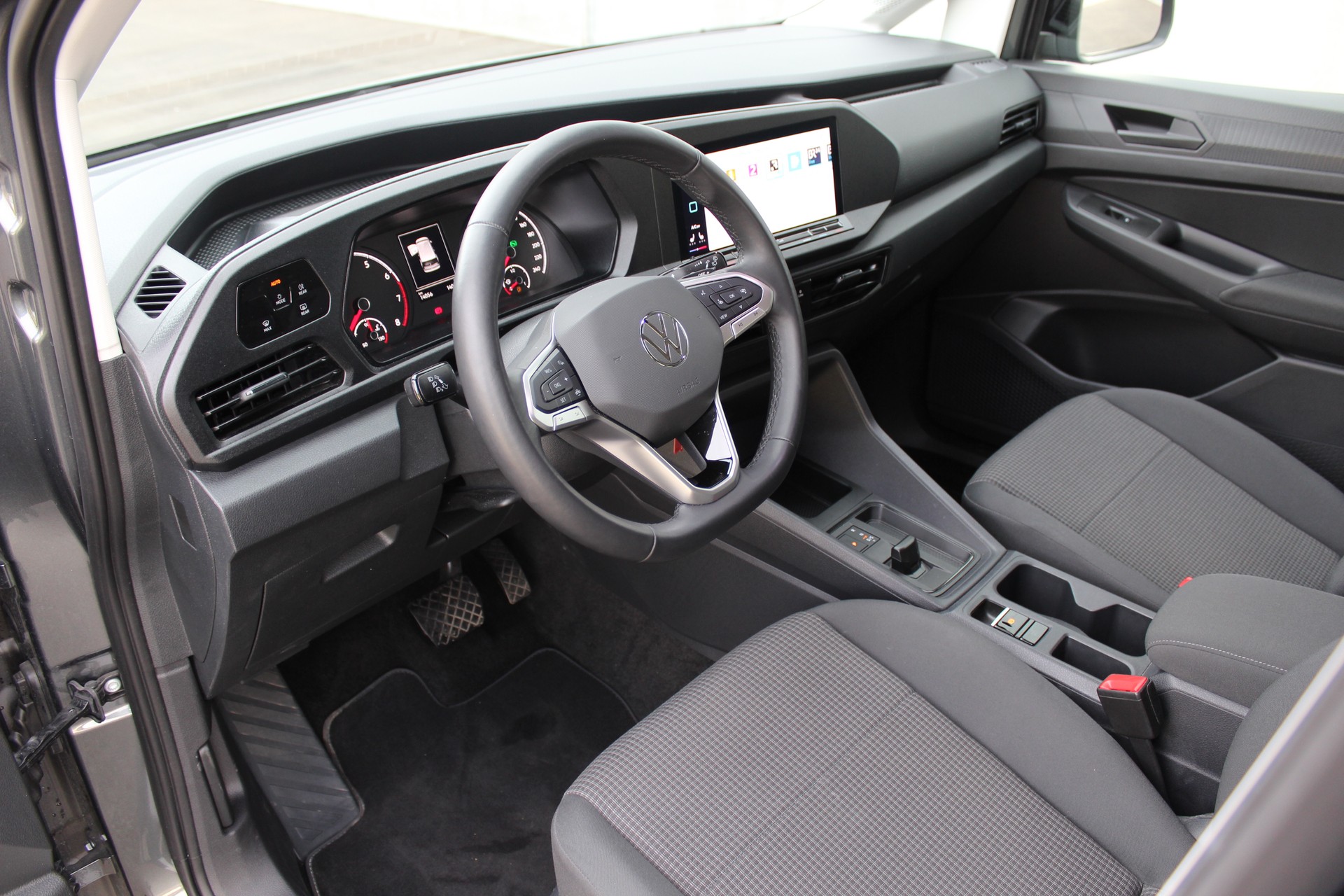 VW Caddy Kombi 1.5TSI Move DSG-image-6