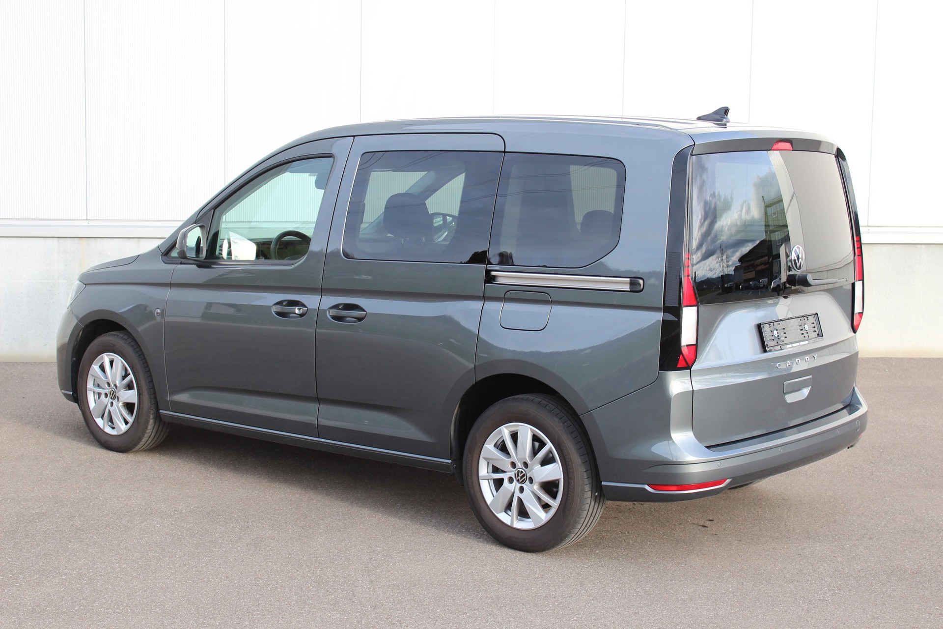 VW Caddy Kombi 1.5TSI Move DSG-image-4