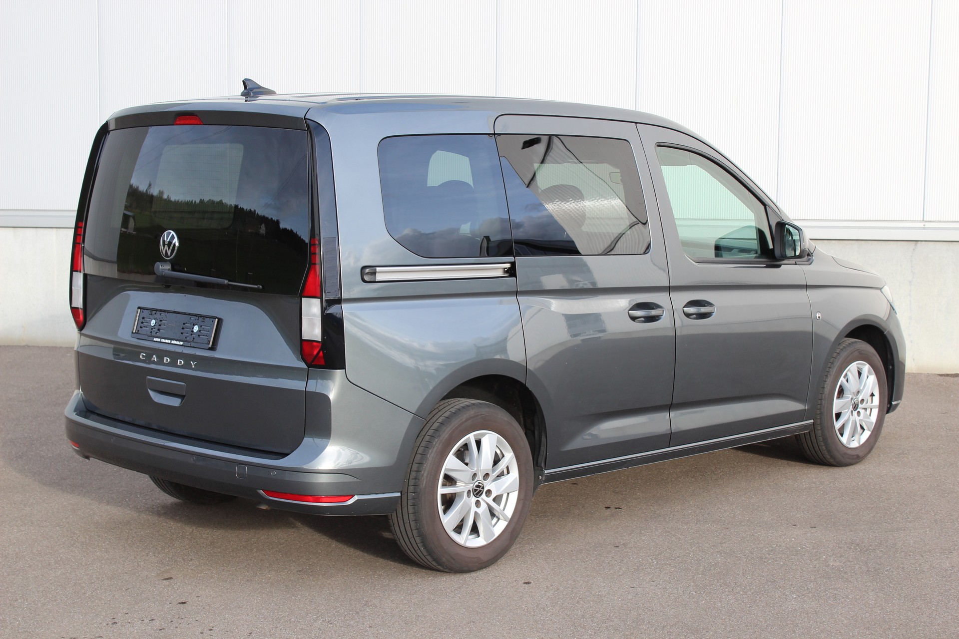 VW Caddy Kombi 1.5TSI Move DSG-image-3