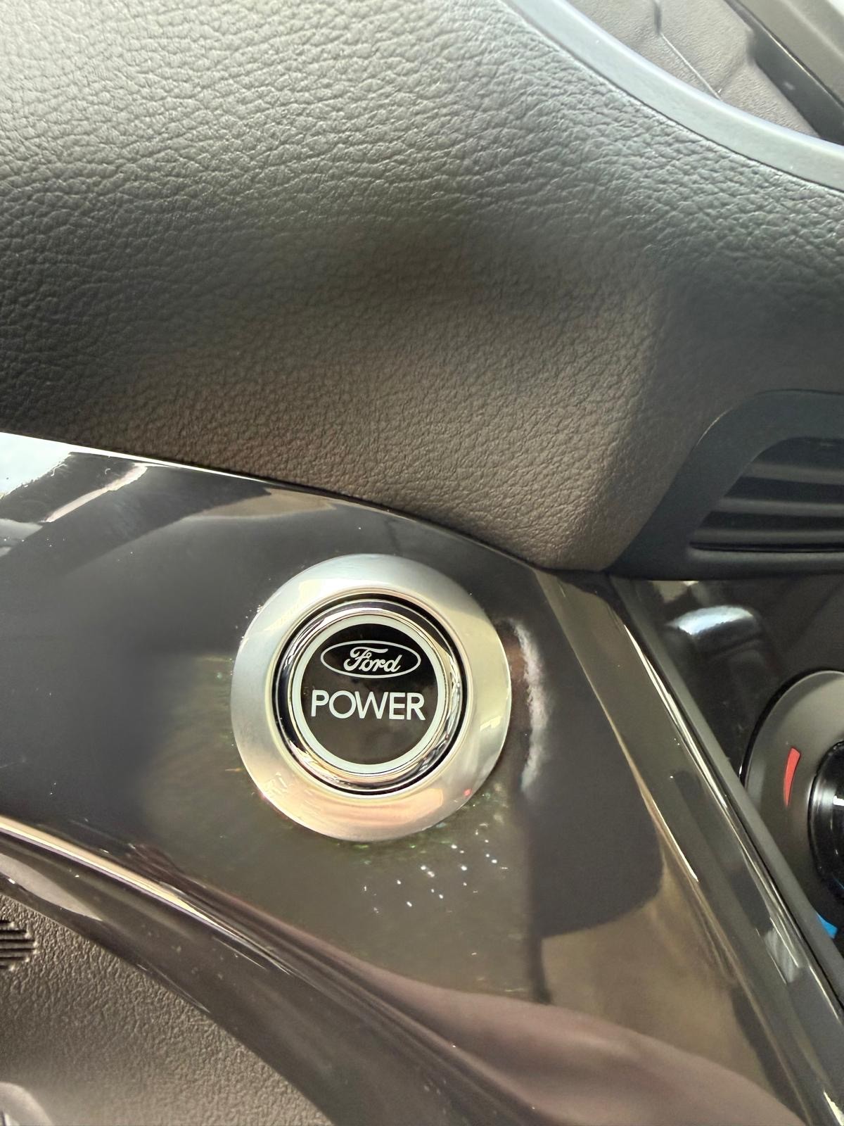 FORD Kuga 1.6 SCTi Titanium 4WD Automatic-image-9