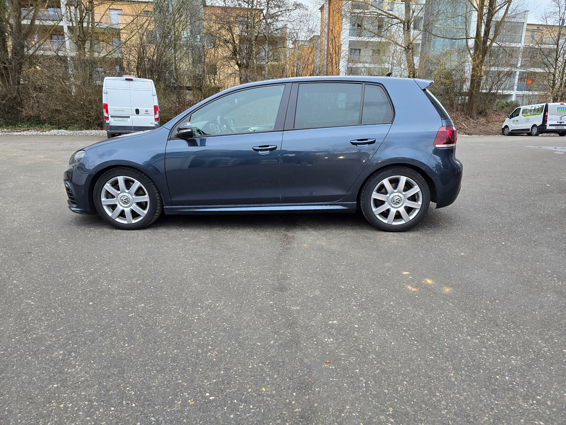 VW Golf 2.0 TSI R 4Motion DSG-image-7