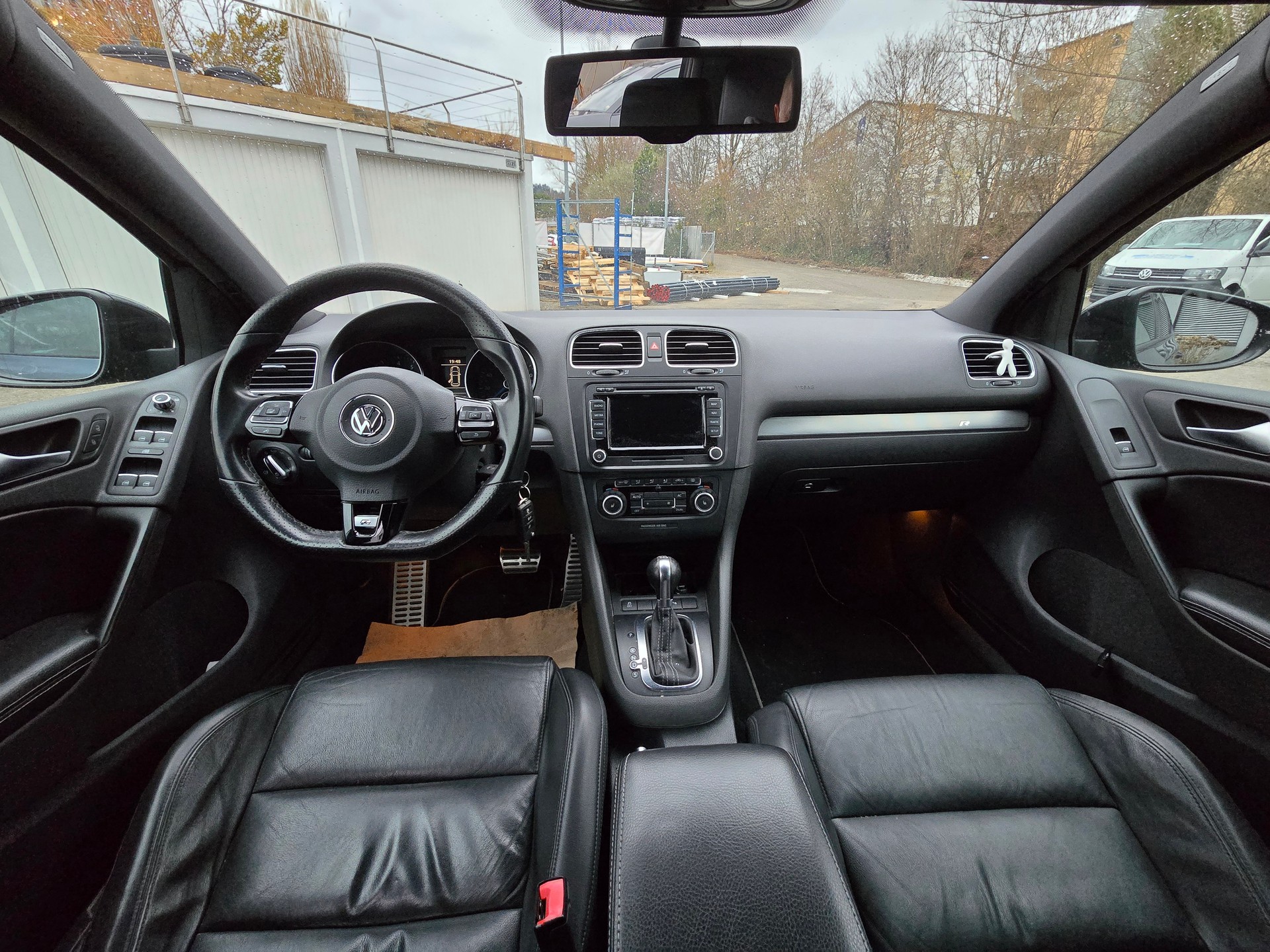 VW Golf 2.0 TSI R 4Motion DSG-image-9