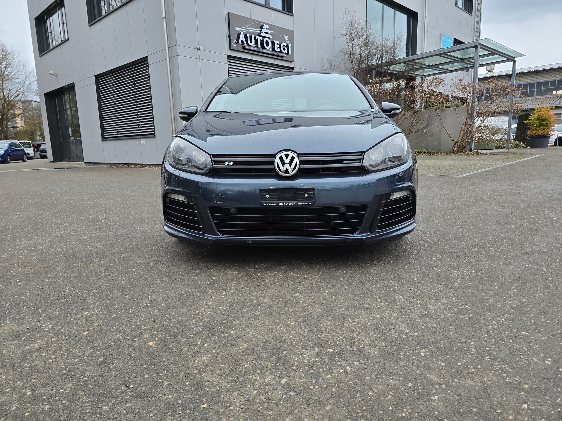 VW Golf 2.0 TSI R 4Motion DSG-image-1