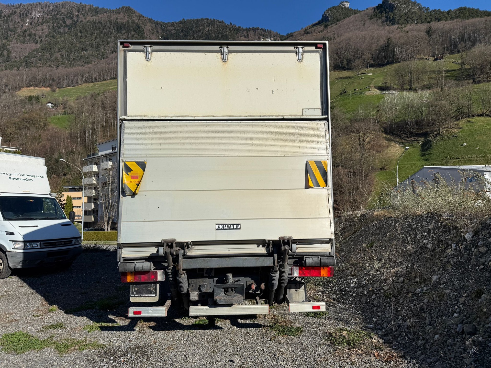 SCANIA P124 LB 4x2-image-7