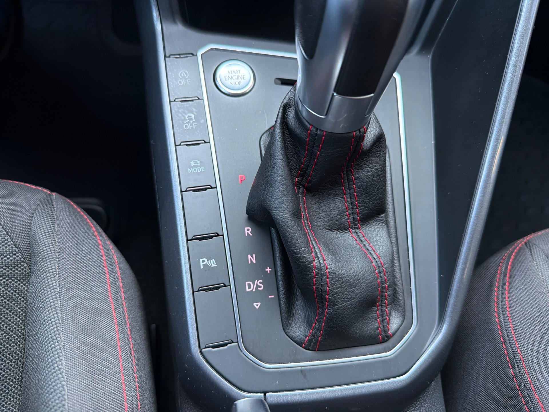 VW Polo 2.0 TSI GTI DSG-image-16