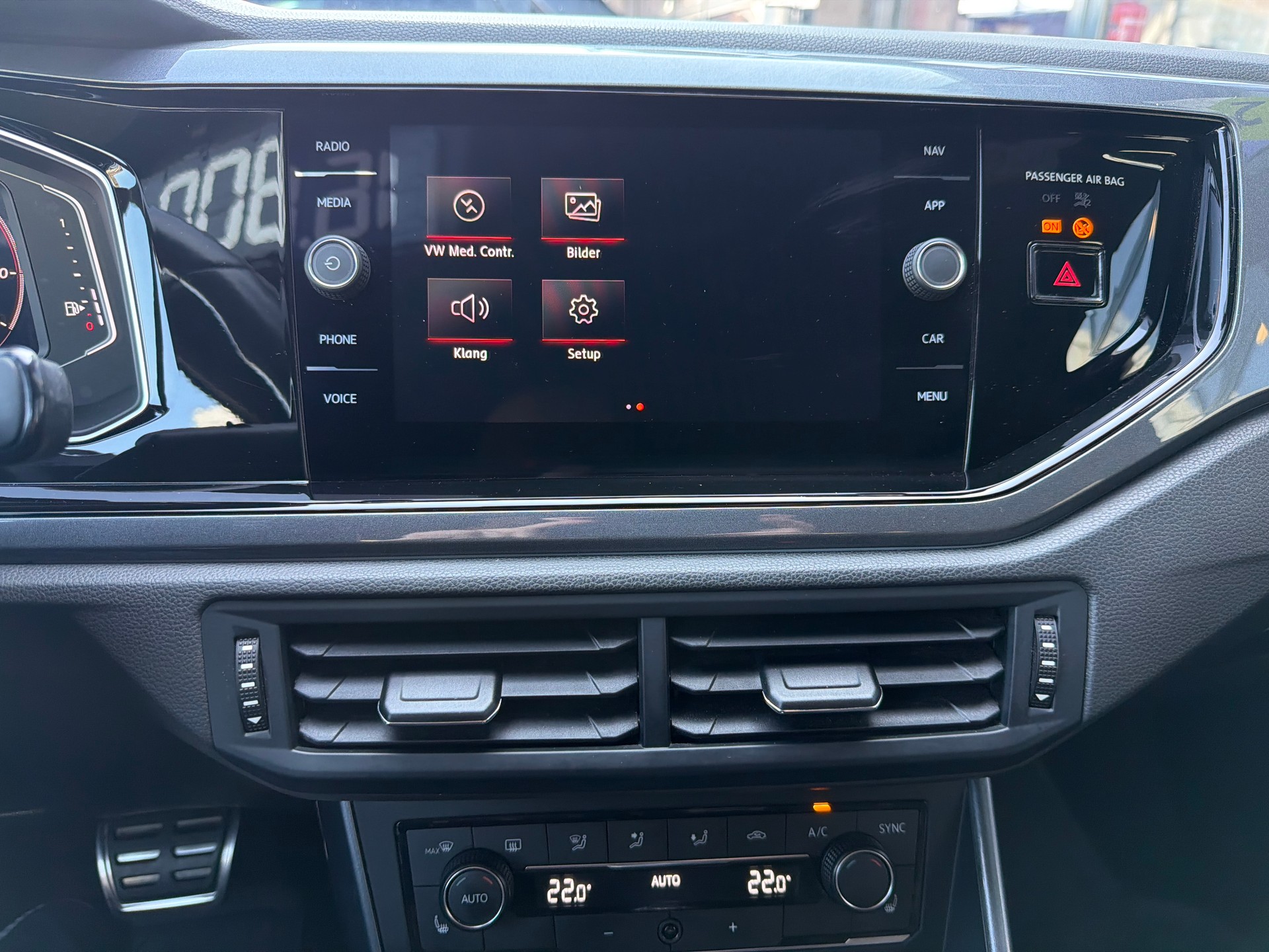 VW Polo 2.0 TSI GTI DSG-image-13