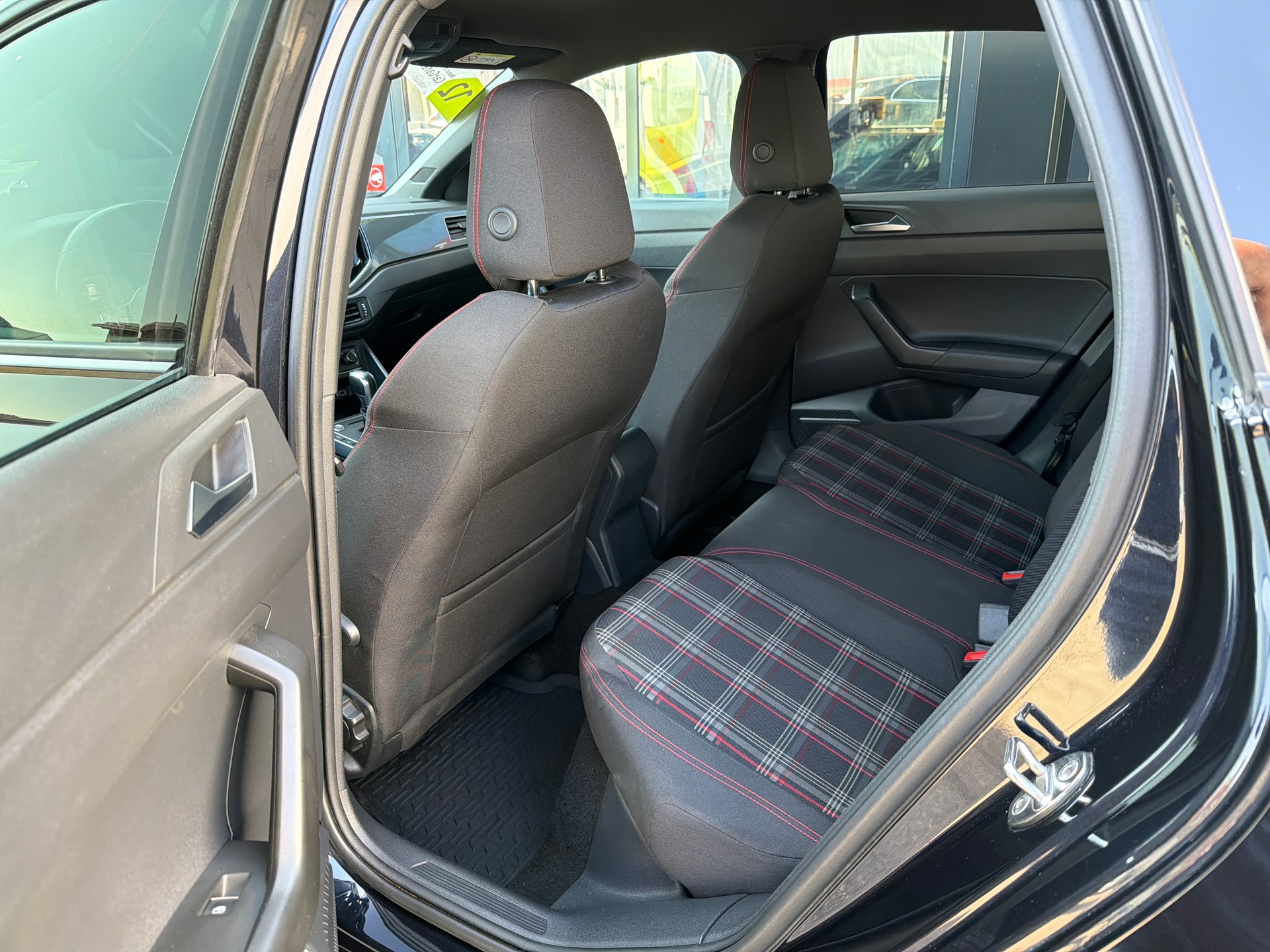 VW Polo 2.0 TSI GTI DSG-image-6