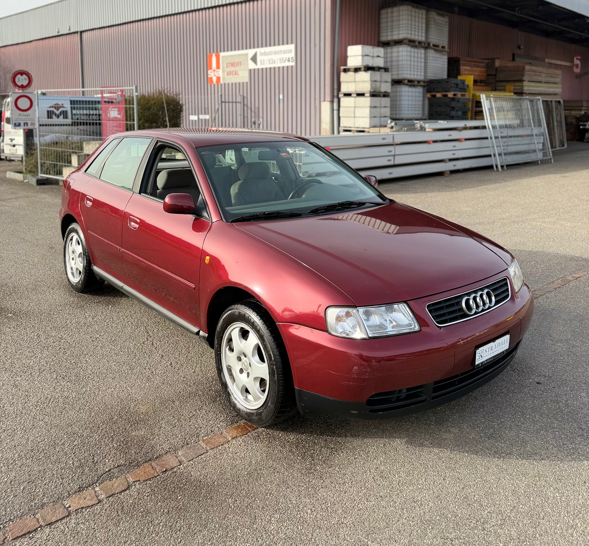 AUDI A3 1.8 Attraction-image-2