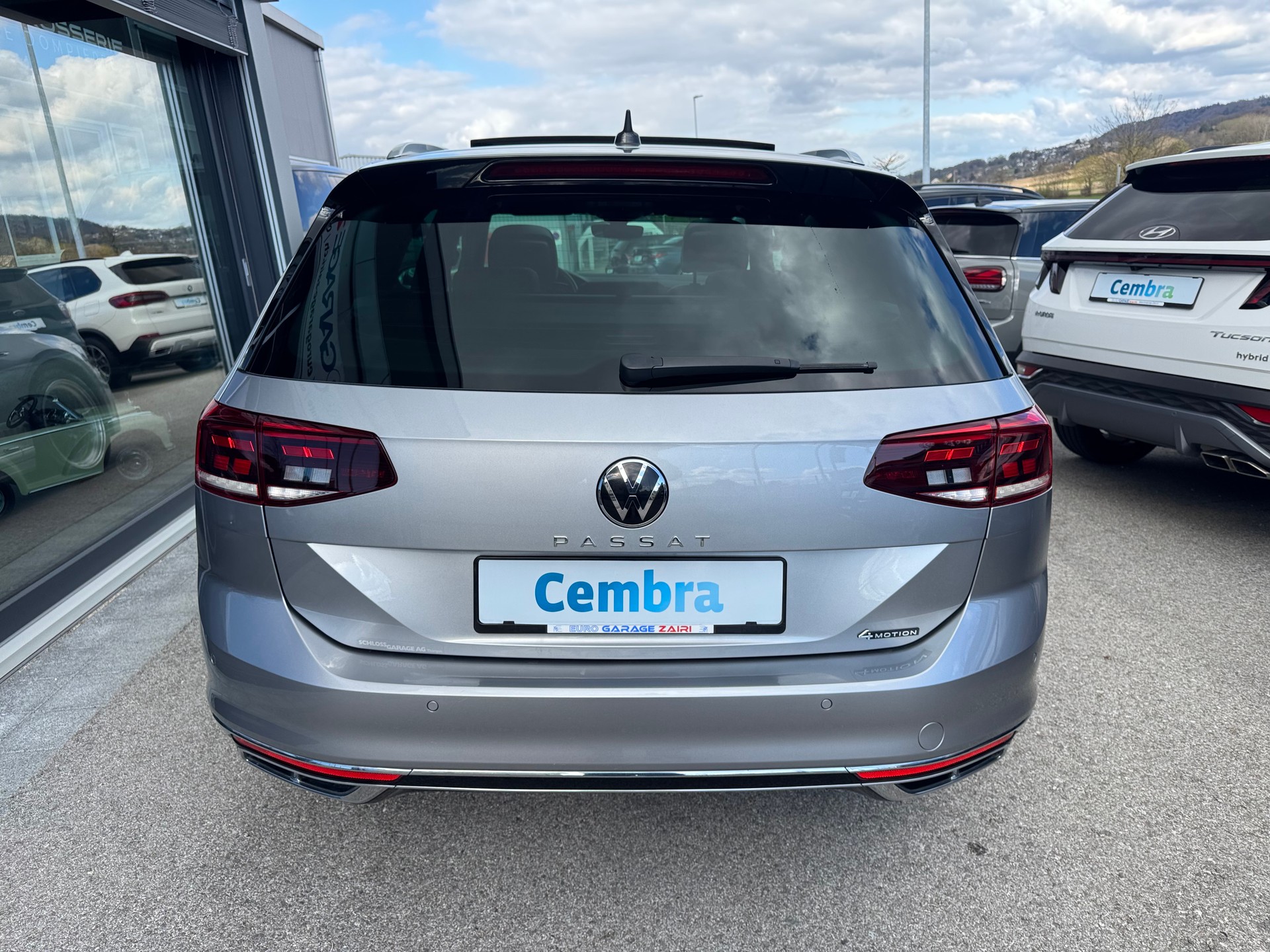 VW Passat Variant 2.0 TSI R-Line 4Motion DSG-image-12
