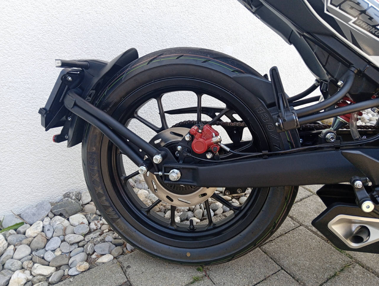 MALAGUTI Drakon 125 ABS-image-12