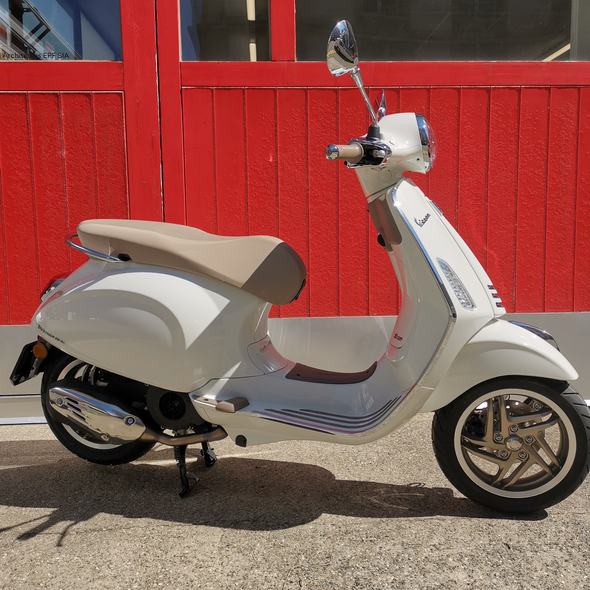 PIAGGIO Vespa Primavera-image-0