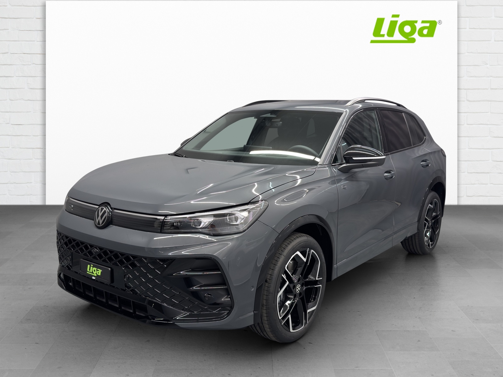 VW Tiguan 2.0 TSI R-Line United DSG 4motion-showroom-element-1