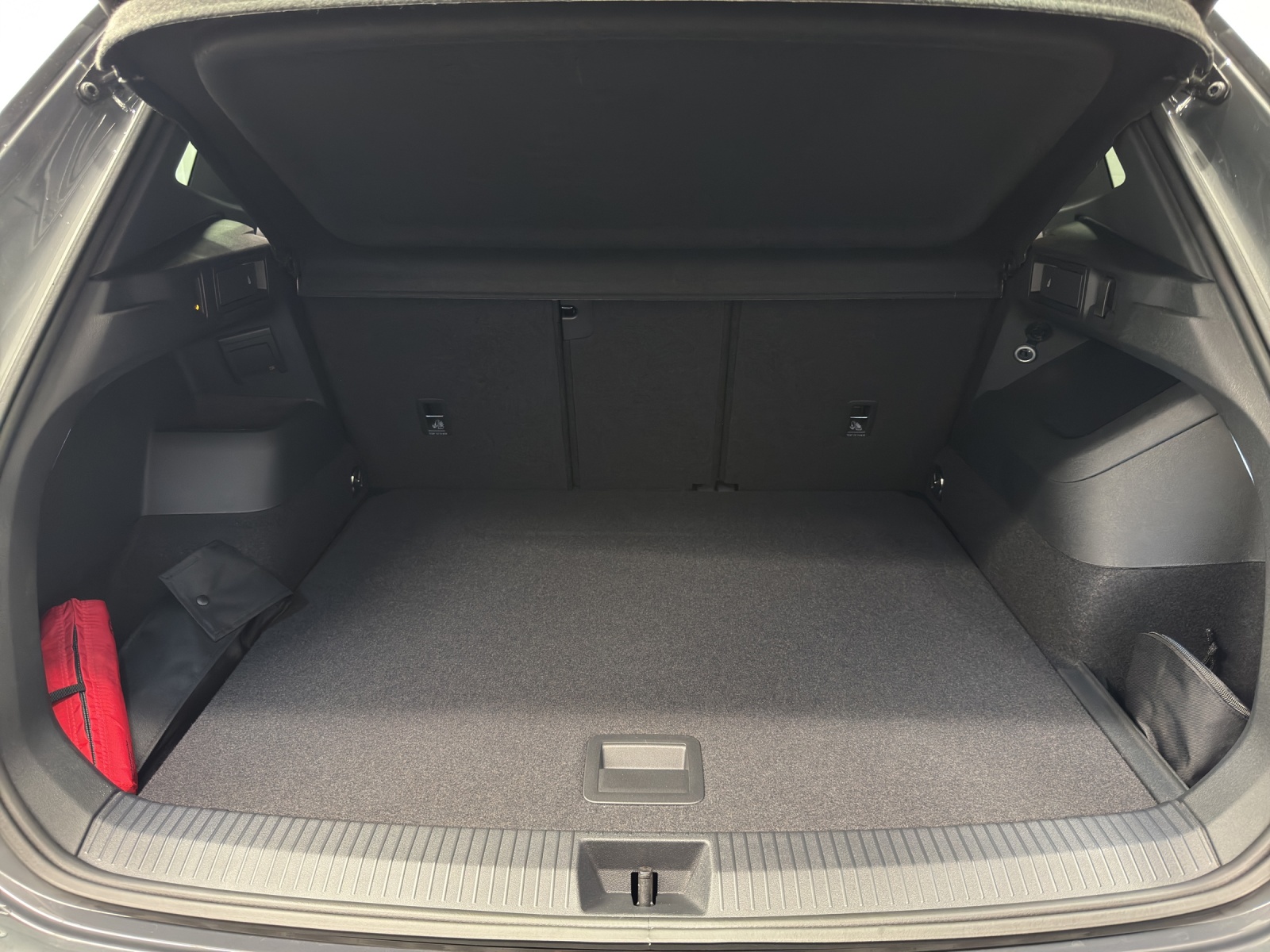 VW Tiguan 2.0 TSI R-Line United DSG 4motion-image-10