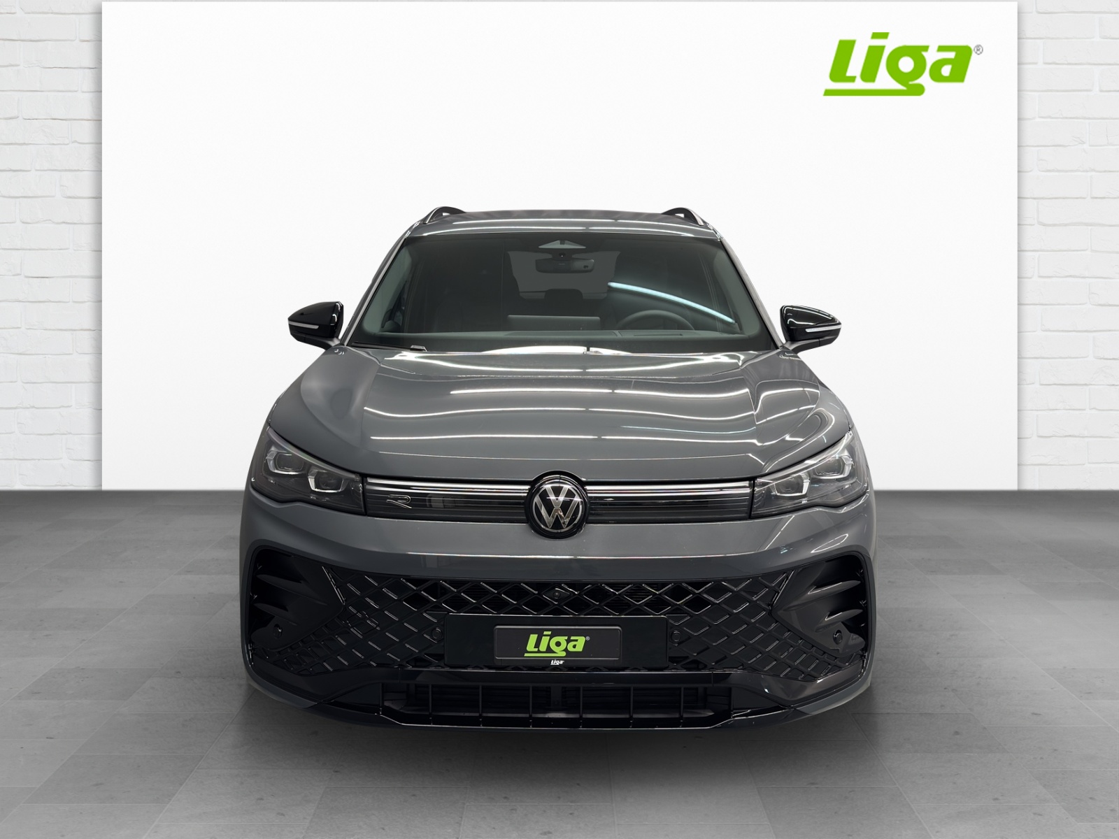 VW Tiguan 2.0 TSI R-Line United DSG 4motion-showroom-element-2