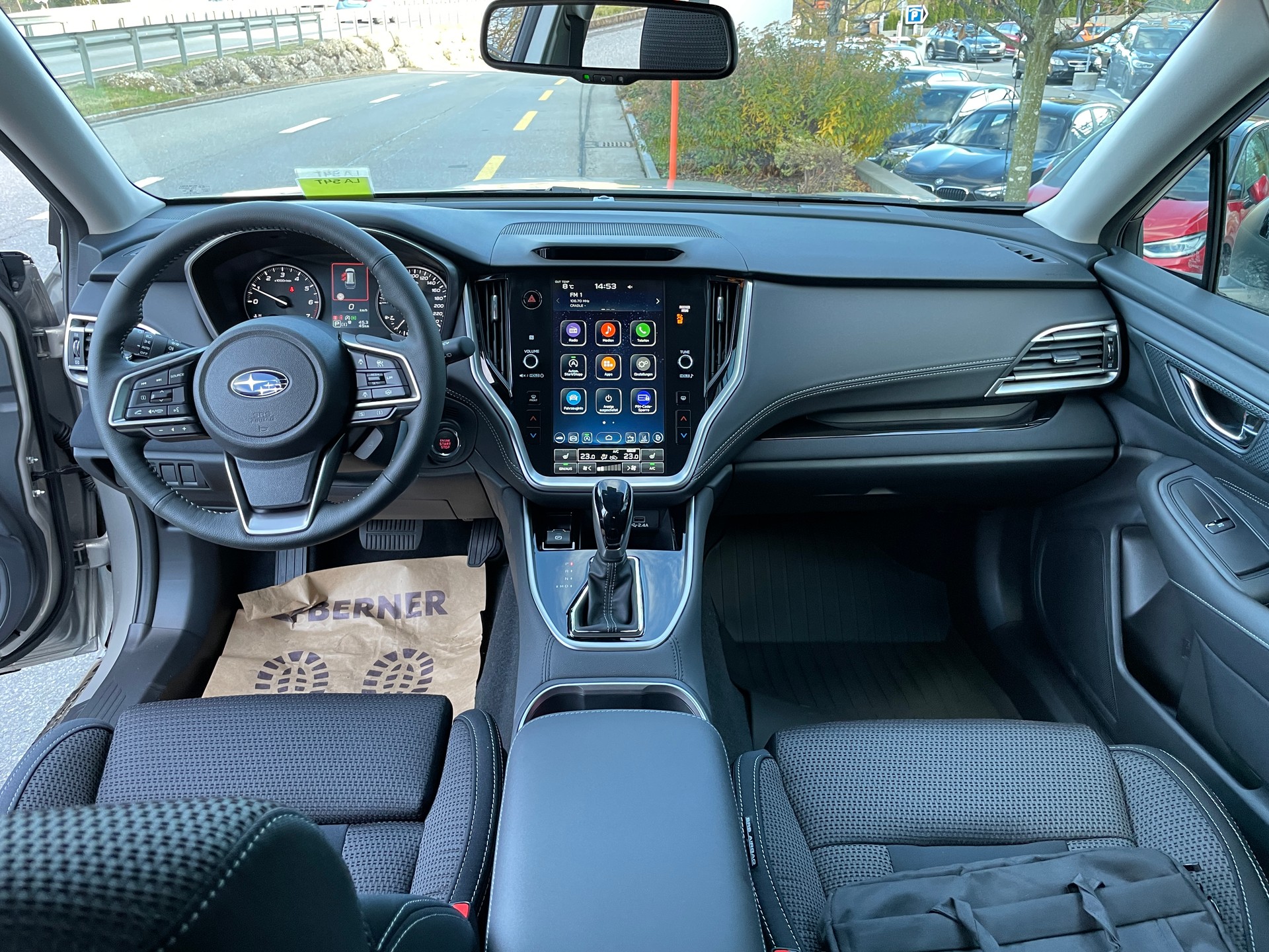 SUBARU Outback 2.5i Advantage AWD Lineartronic-image-16