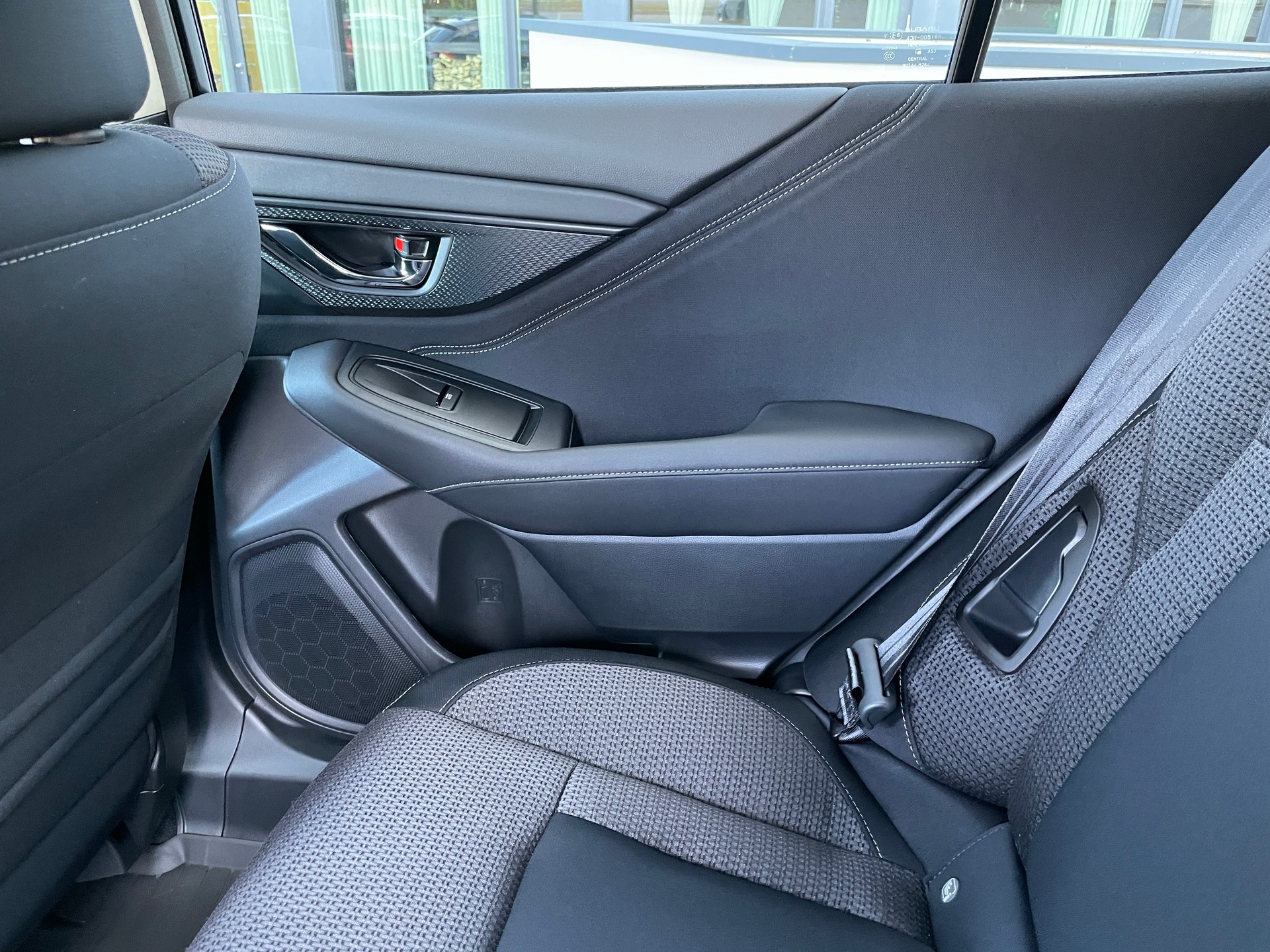 SUBARU Outback 2.5i Advantage AWD Lineartronic-image-13