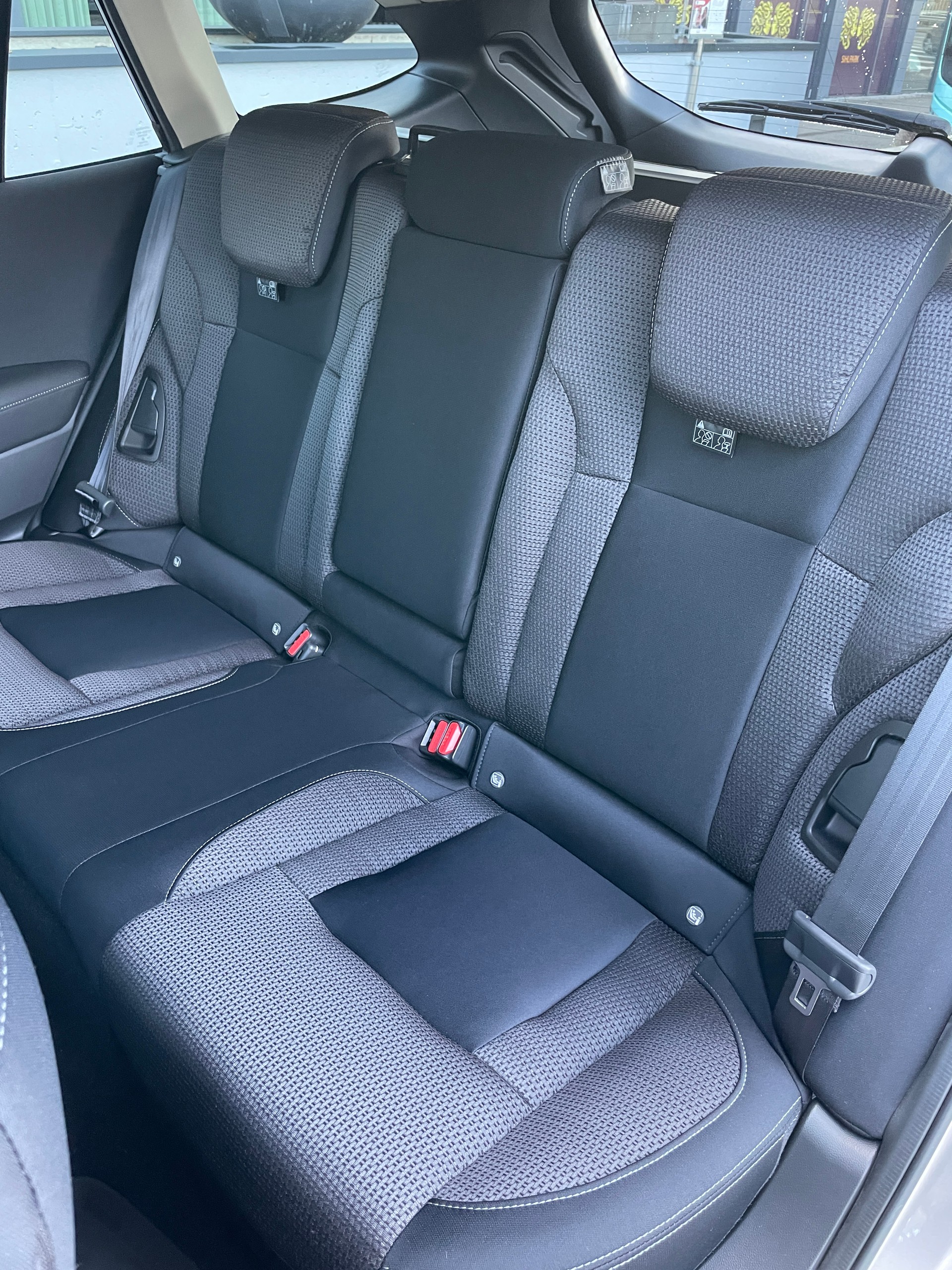 SUBARU Outback 2.5i Advantage AWD Lineartronic-image-12