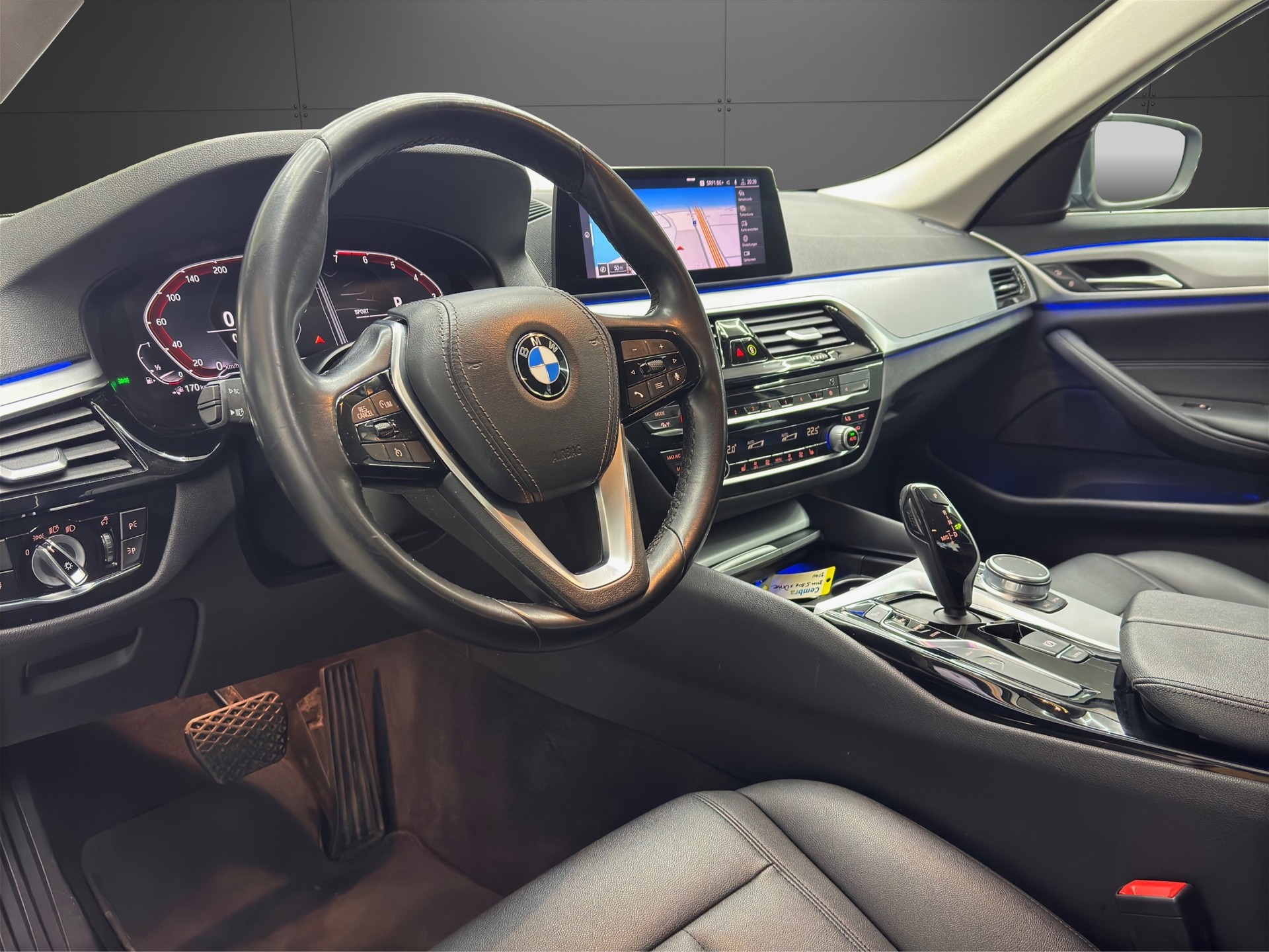 BMW 530e xDrive Steptronic-image-9