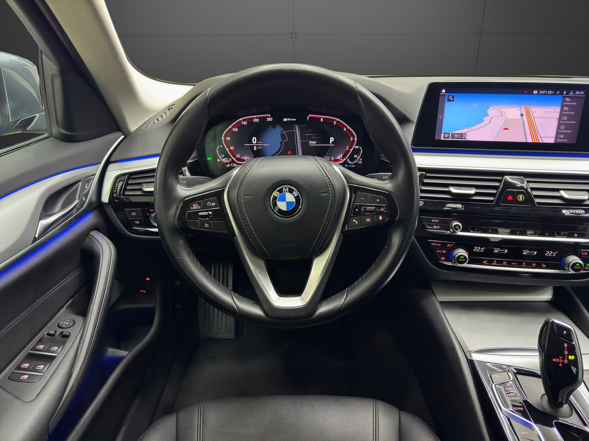 BMW 530e xDrive Steptronic-image-10