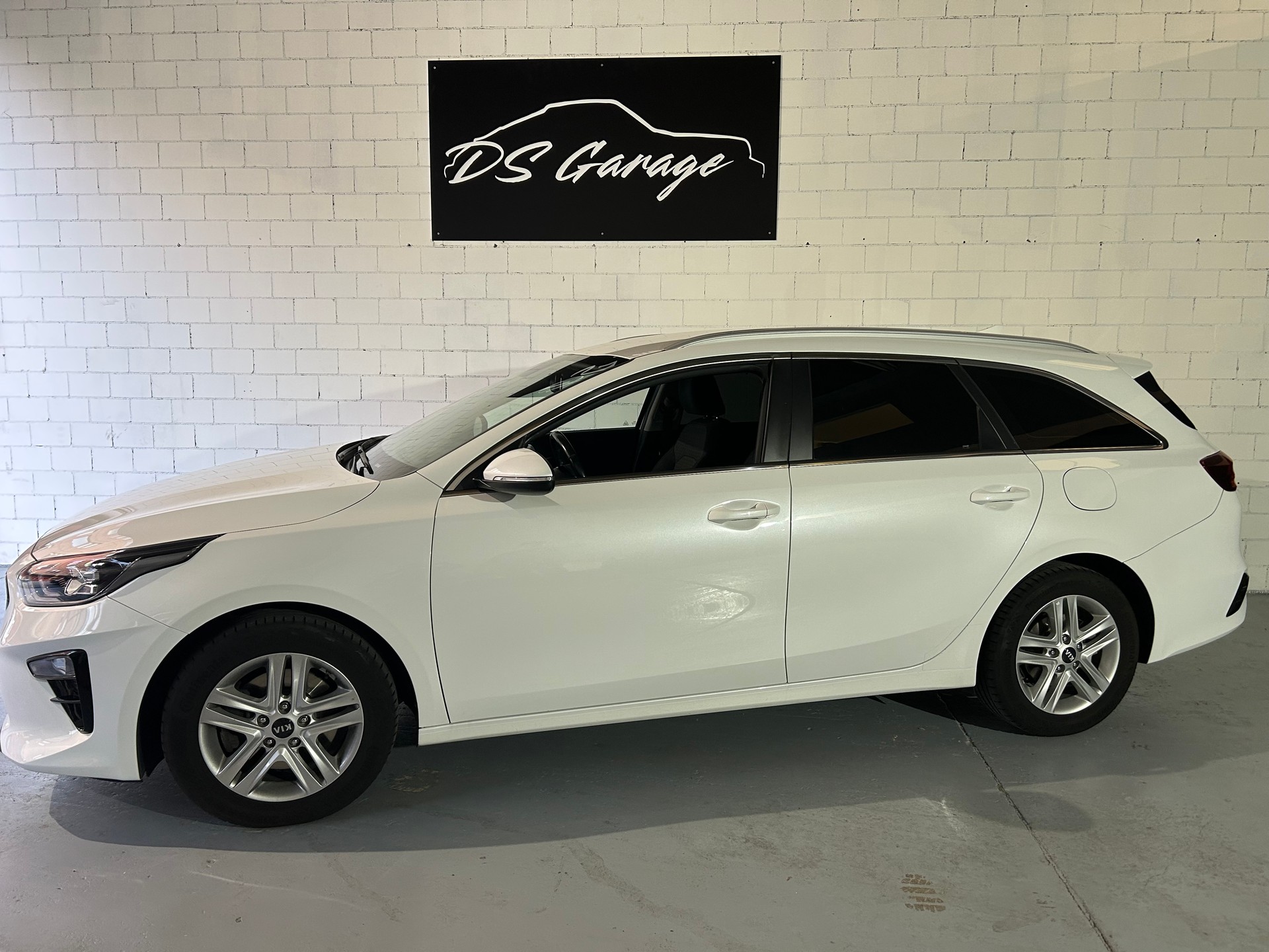 KIA Ceed Sportswagon 1.4 T-GDi Power 25 DCT-image-4