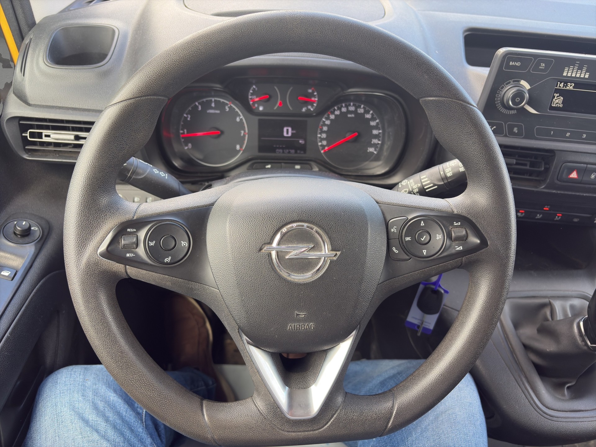 OPEL Combo 1.5 Cargo Dynamic s/s Erhöhte Nutzlast-image-13