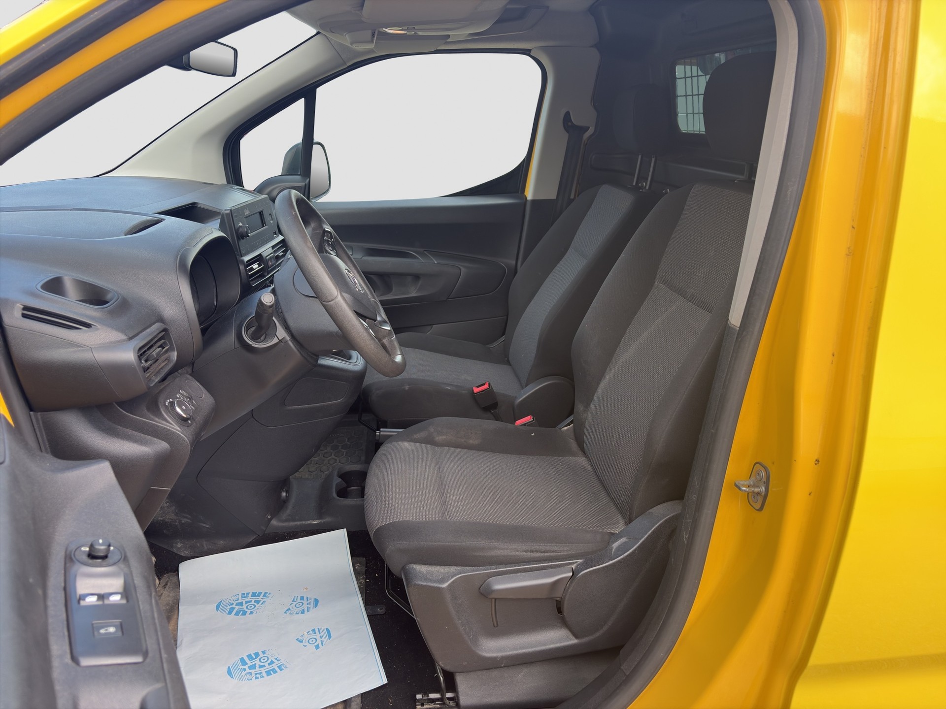OPEL Combo 1.5 Cargo Dynamic s/s Erhöhte Nutzlast-image-8