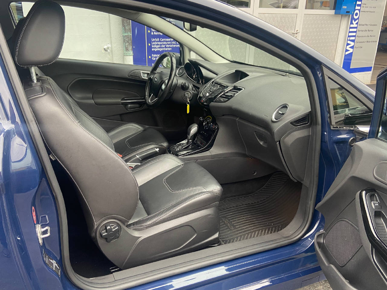 FORD Fiesta 1.0 EcoB 100 Titanium-image-11