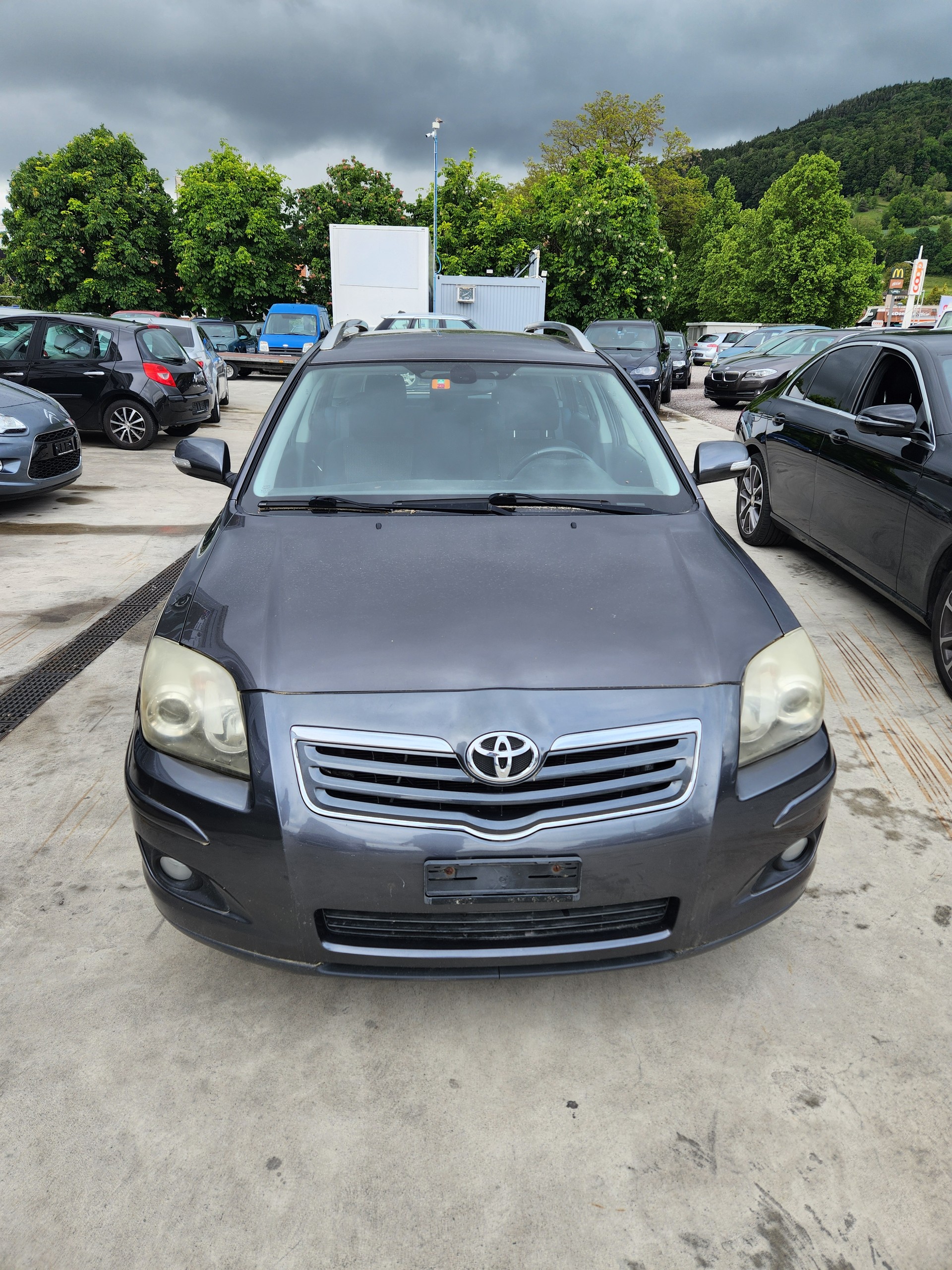 TOYOTA Avensis 2.0 DPF Linea Terra Sportswagon-image-1