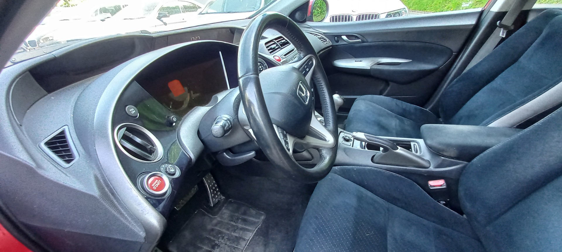 HONDA Civic 1.8i Comfort-image-10