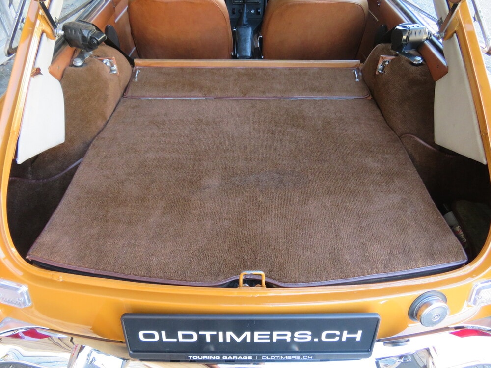 MG MGB GT-image-12
