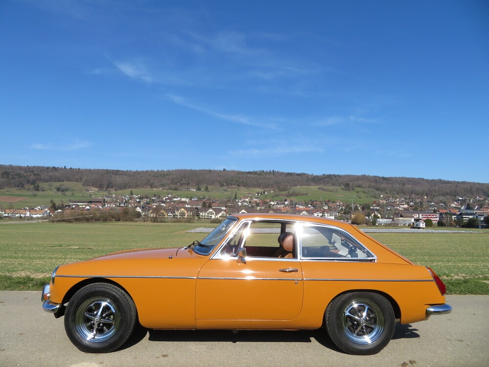 MG MGB GT-image-2