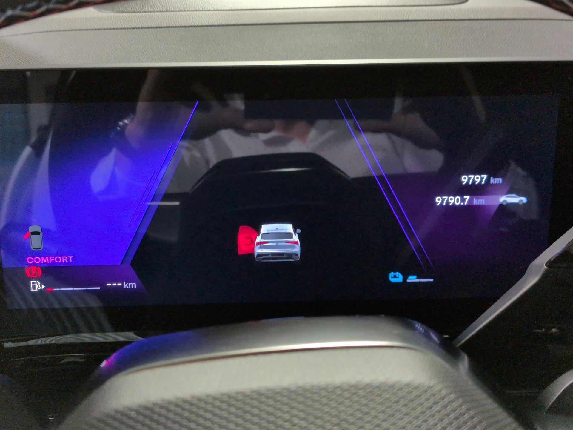 RENAULT Rafale 1.2 E-Tech Hybrid 200 Esprit Alpine-image-10