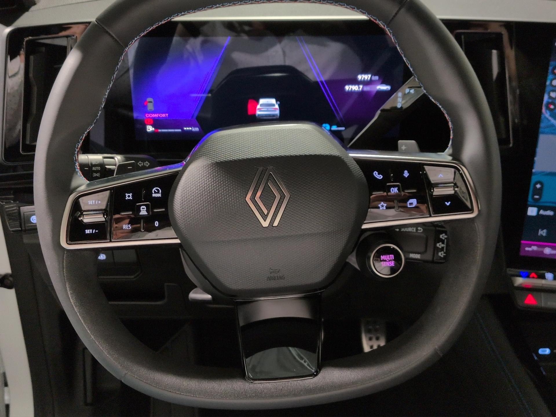 RENAULT Rafale 1.2 E-Tech Hybrid 200 Esprit Alpine-image-9