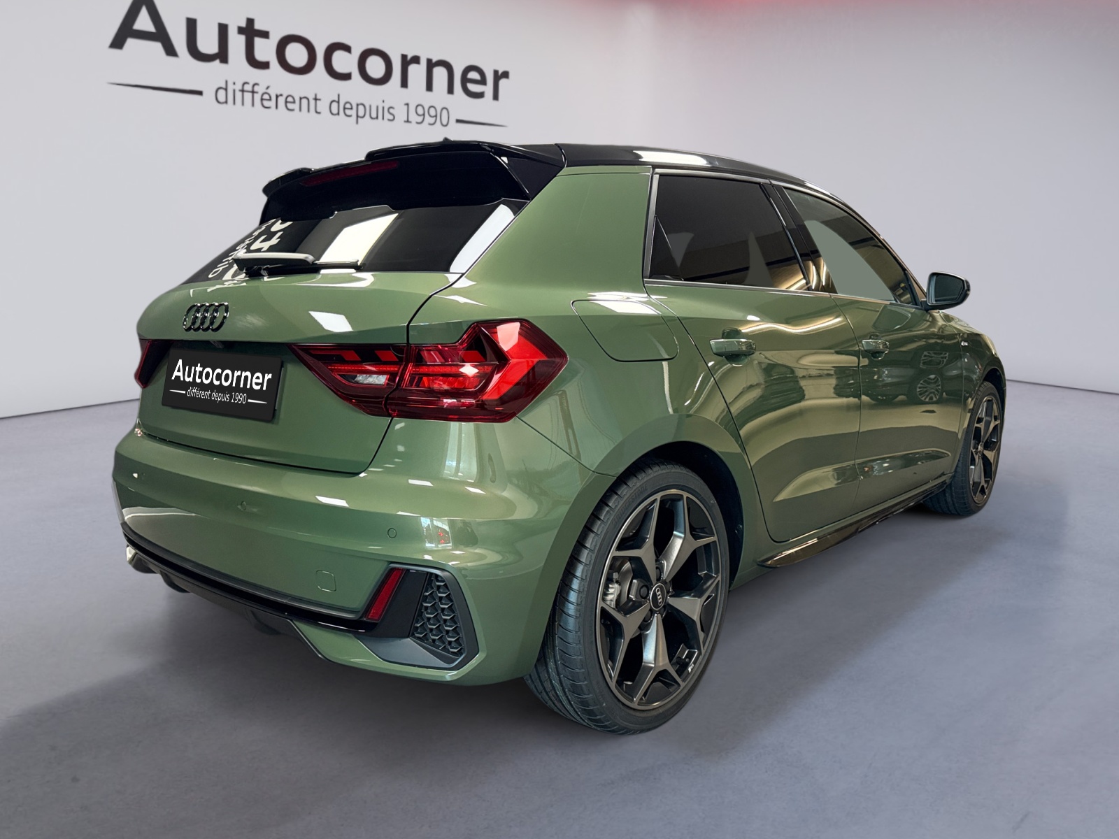 AUDI A1 Sportback 30 TFSI S Line Attraction S-tronic-image-4
