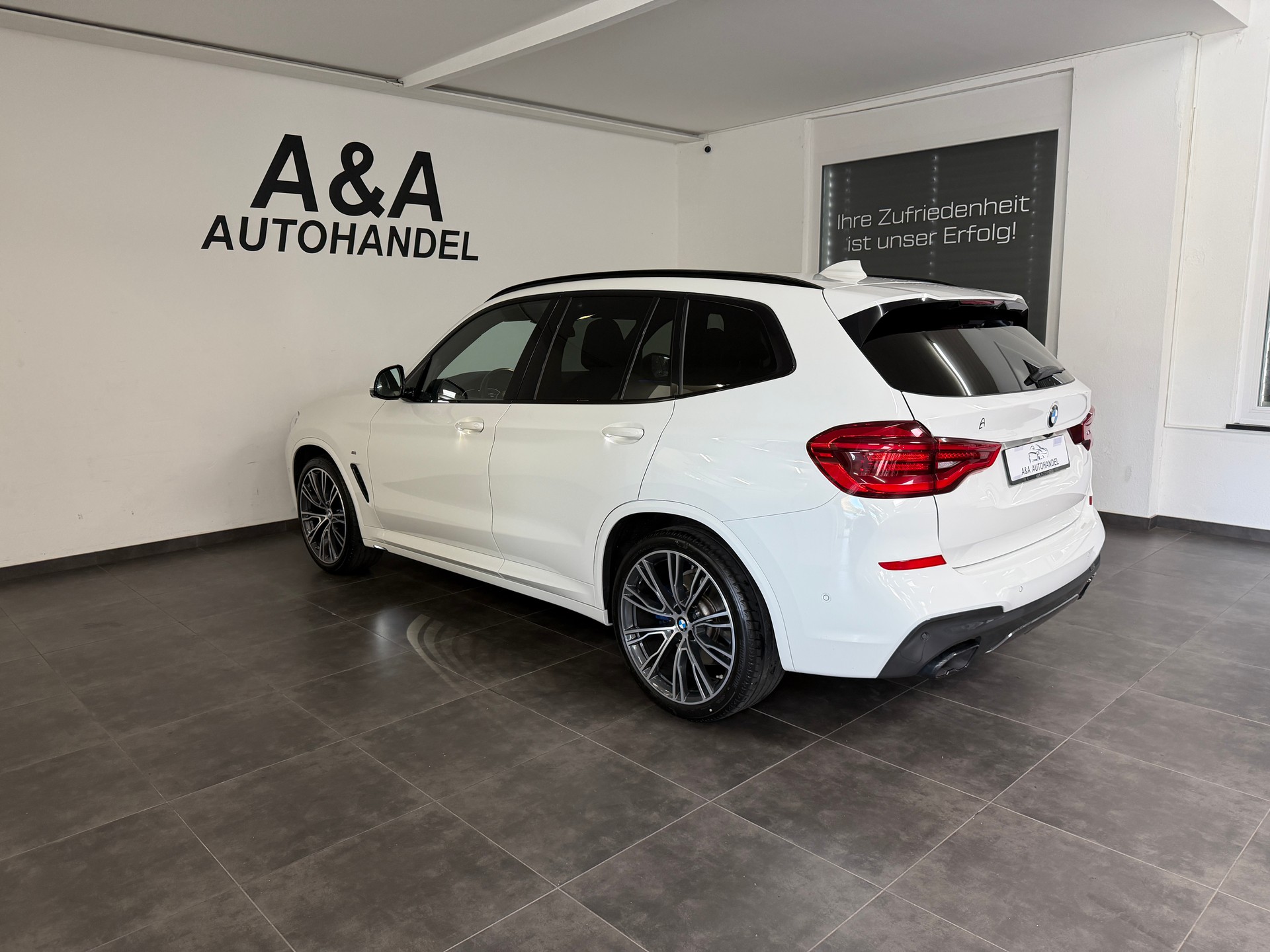 BMW X3 M40d Individual Steptronic-image-5