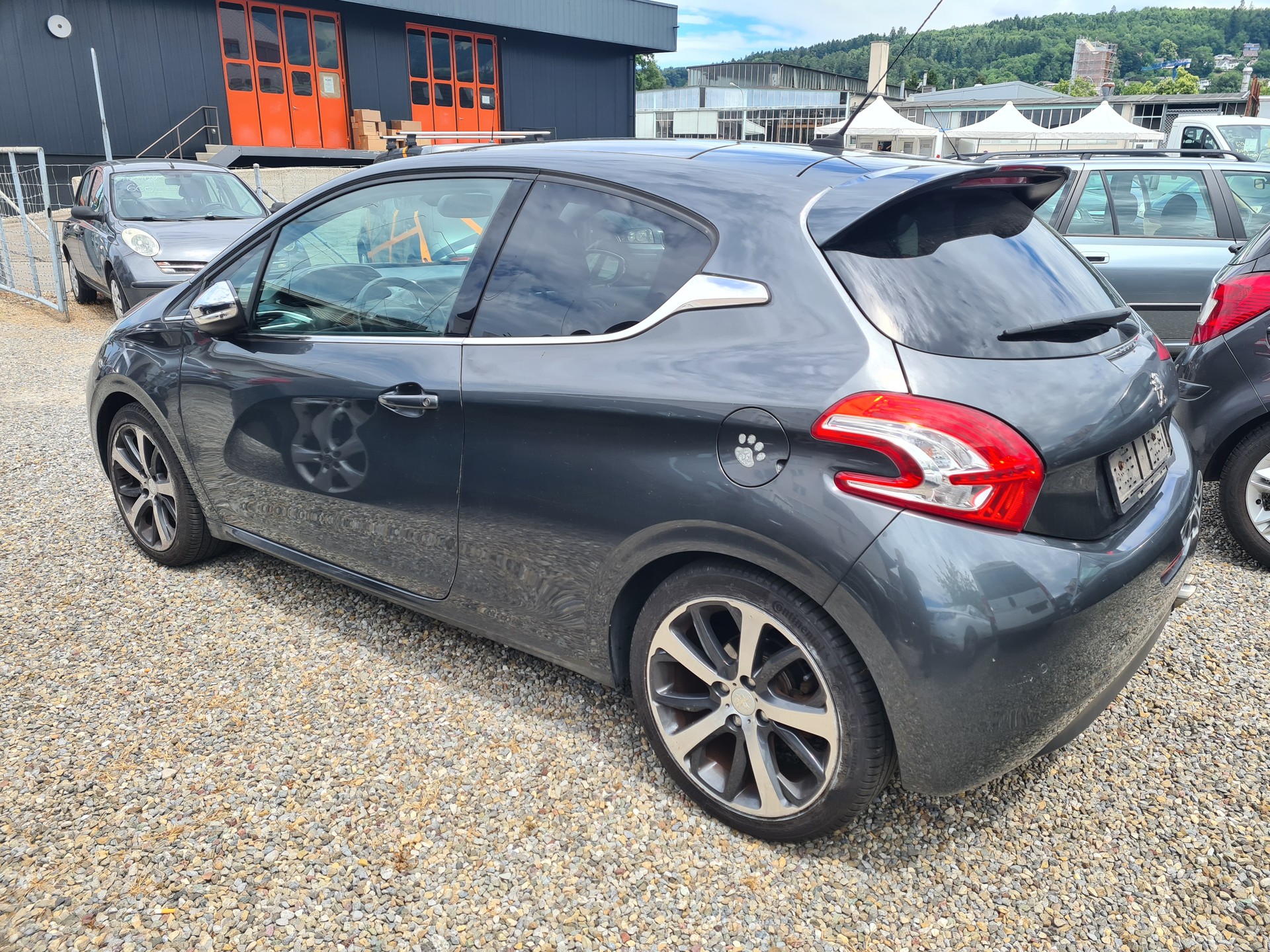 PEUGEOT 208 1.6 Turbo Allure-showroom-element-3