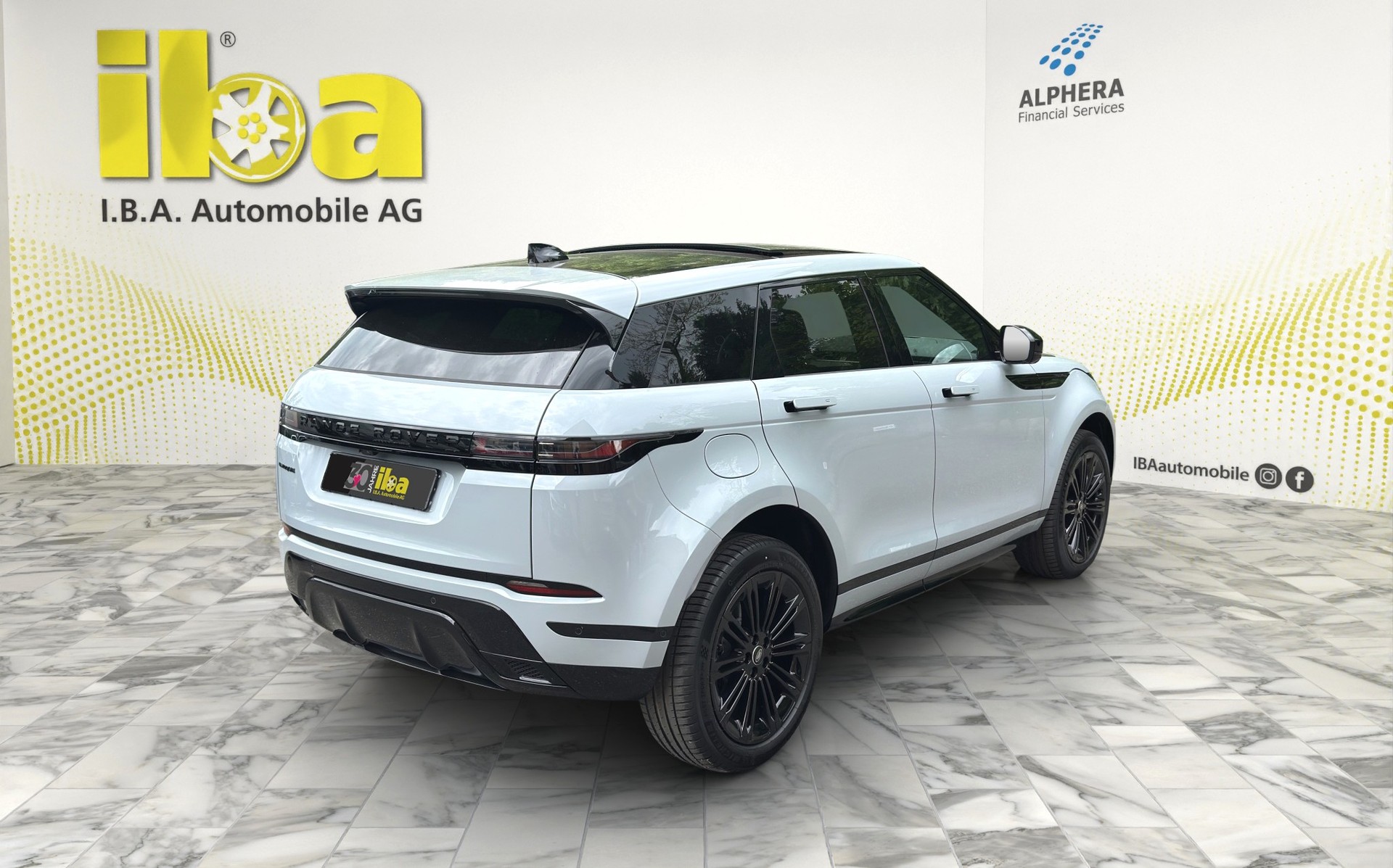 LAND ROVER Evoque P 270e Dynamic SE Black Pack 4x4 5 Jahre Werksgarantie-image-4