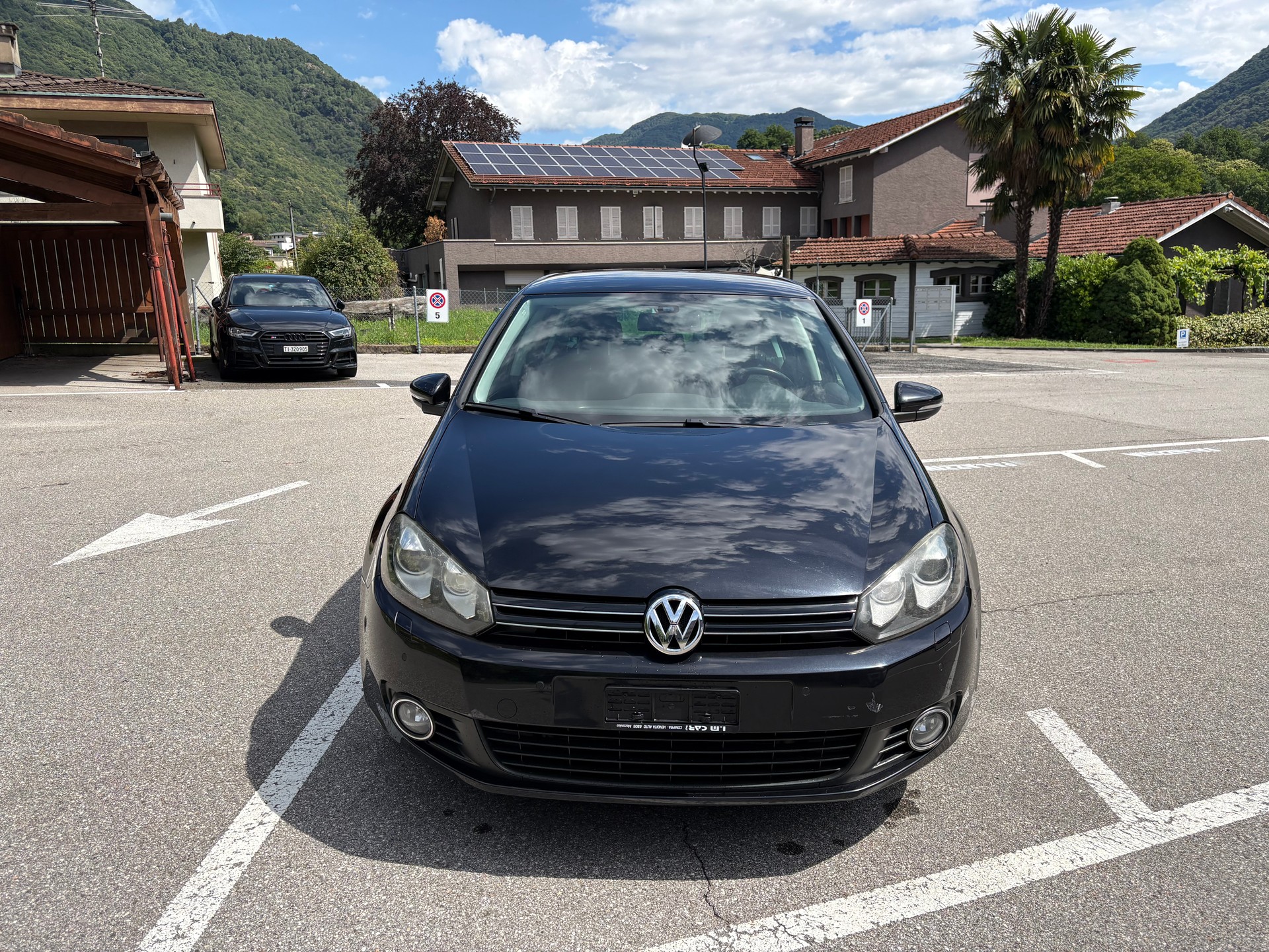 VW Golf 1.4 TSI Highline-image-1