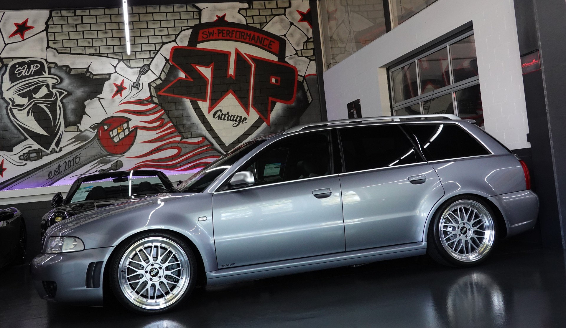 AUDI RS4 AVANT QUATTRO CH-FZ ERST BESITZ ERST 99tKM TRAUM ZUSTAND-showroom-element-1