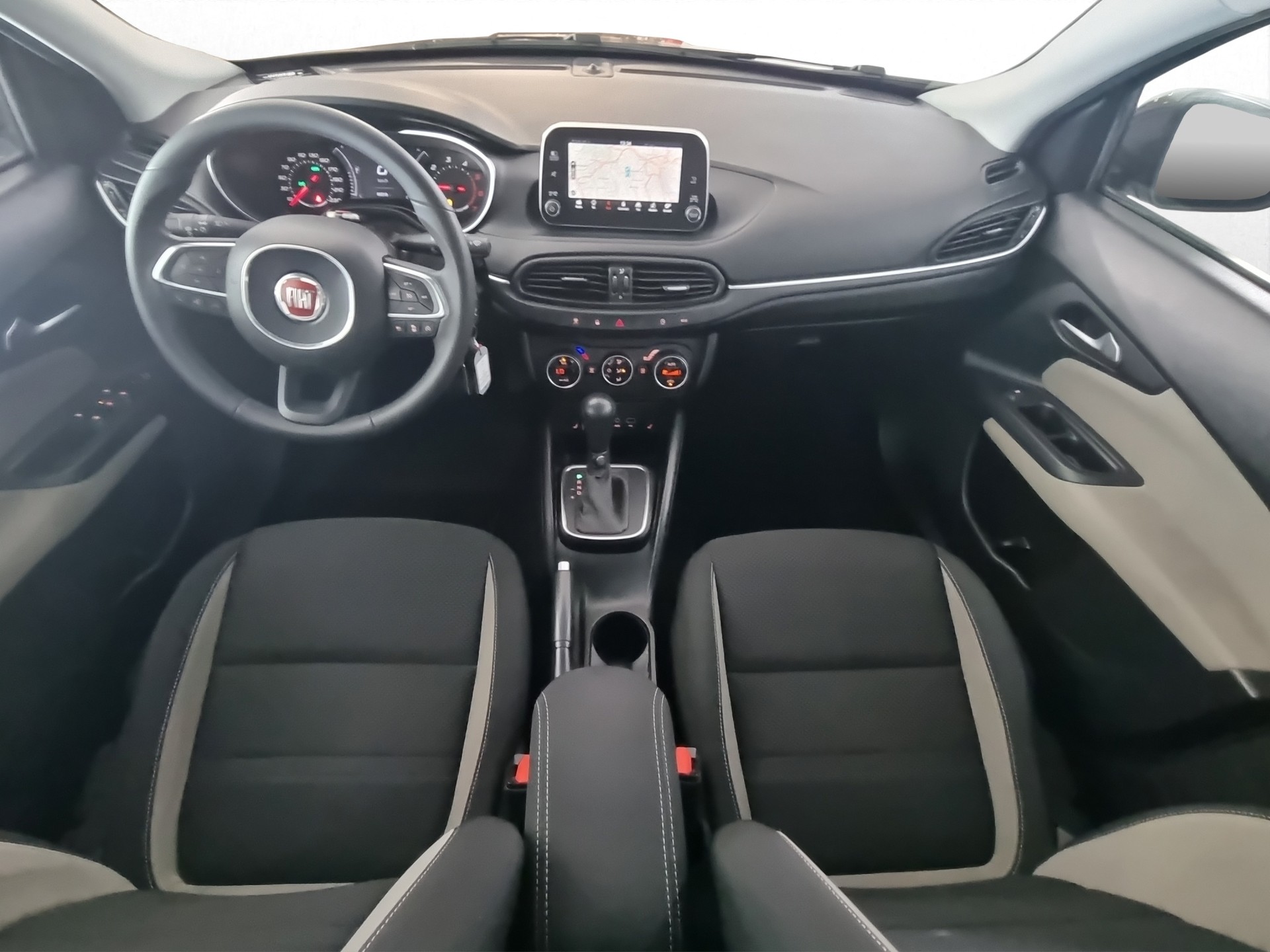 FIAT Tipo 1.6 JTD Lounge DCT-image-7