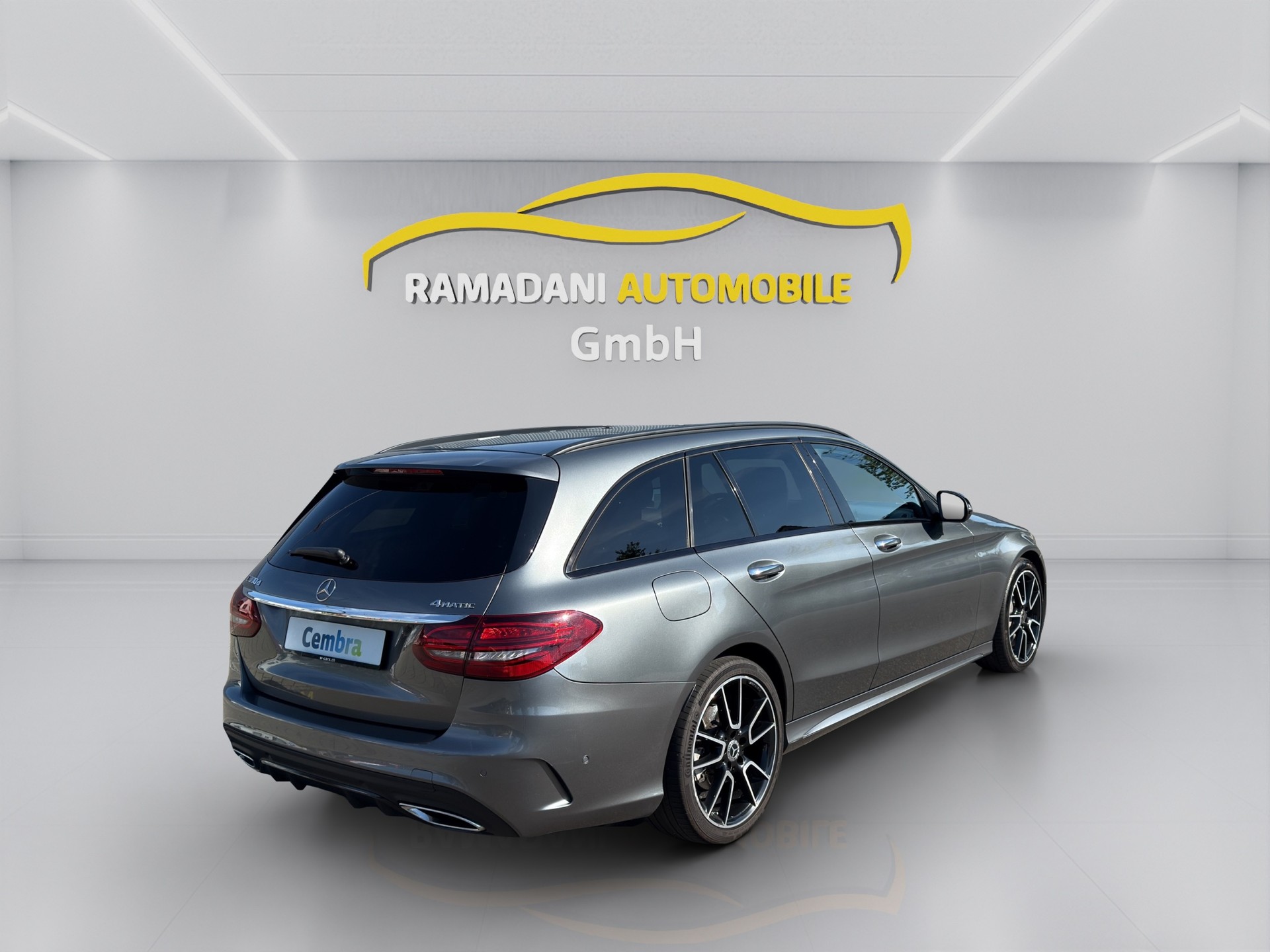 MERCEDES-BENZ C 300 d AMG Line 4Matic 9G-Tronic-showroom-element-3