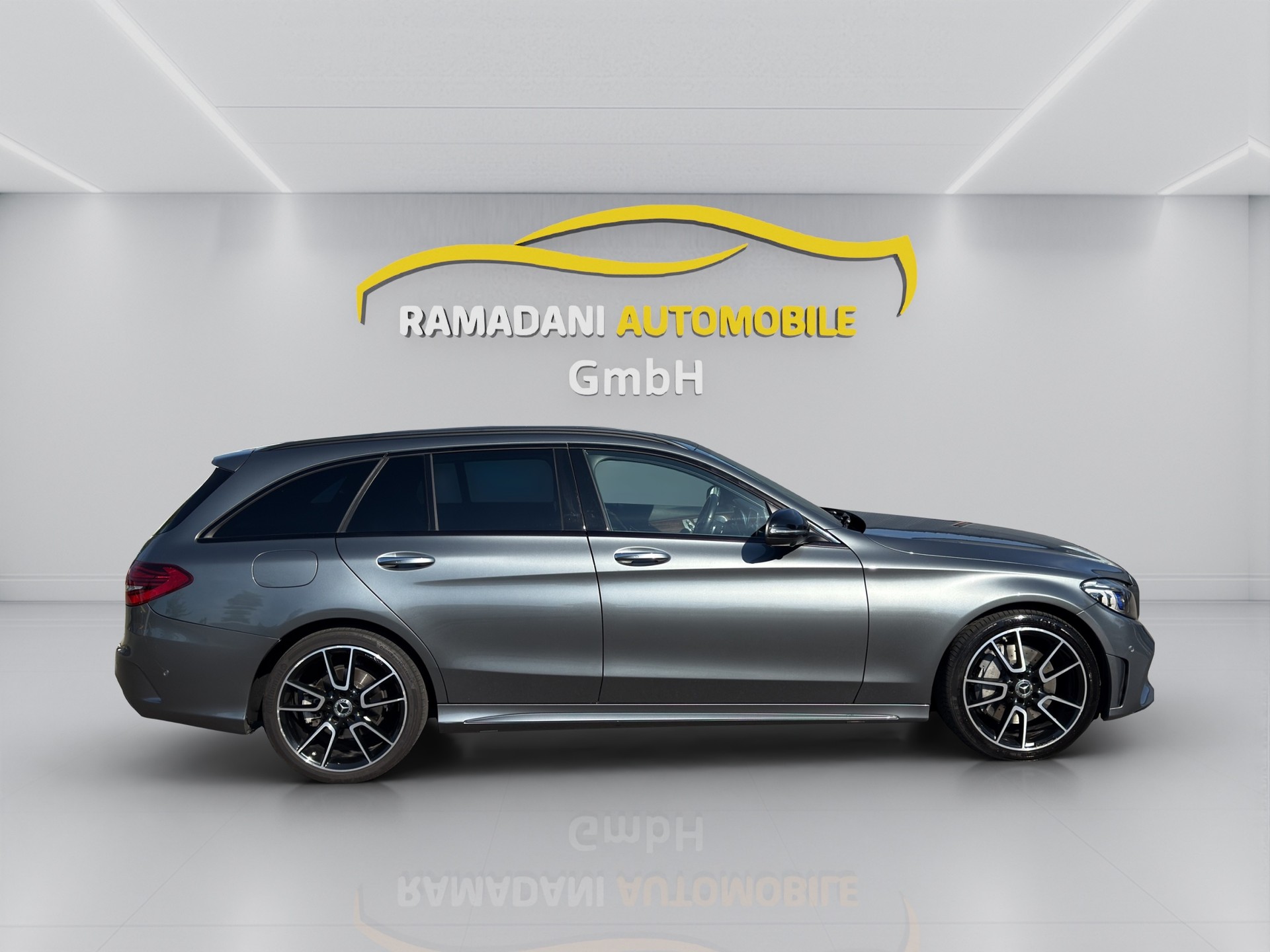 MERCEDES-BENZ C 300 d AMG Line 4Matic 9G-Tronic-showroom-element-2
