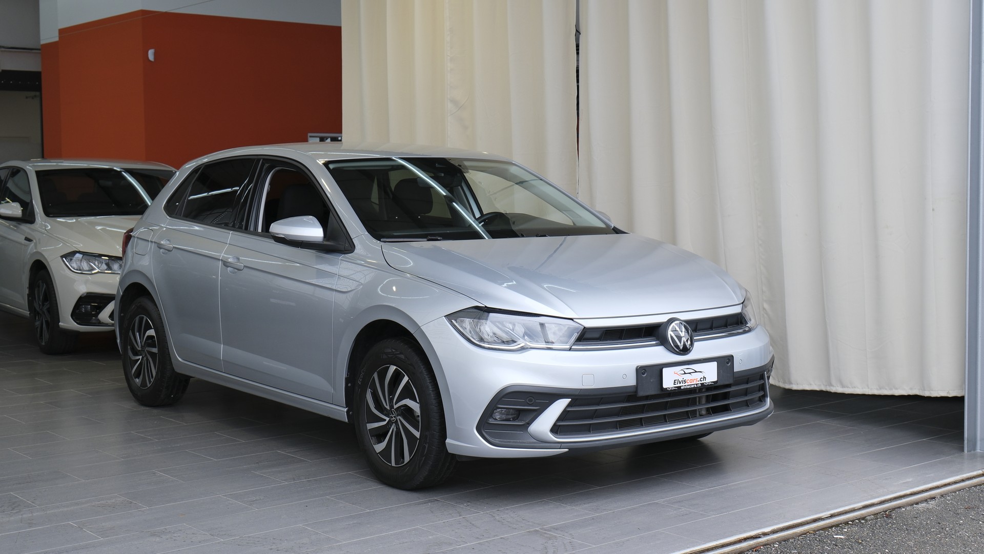 VW Polo 1.0 TSI Life DSG-showroom-element-1