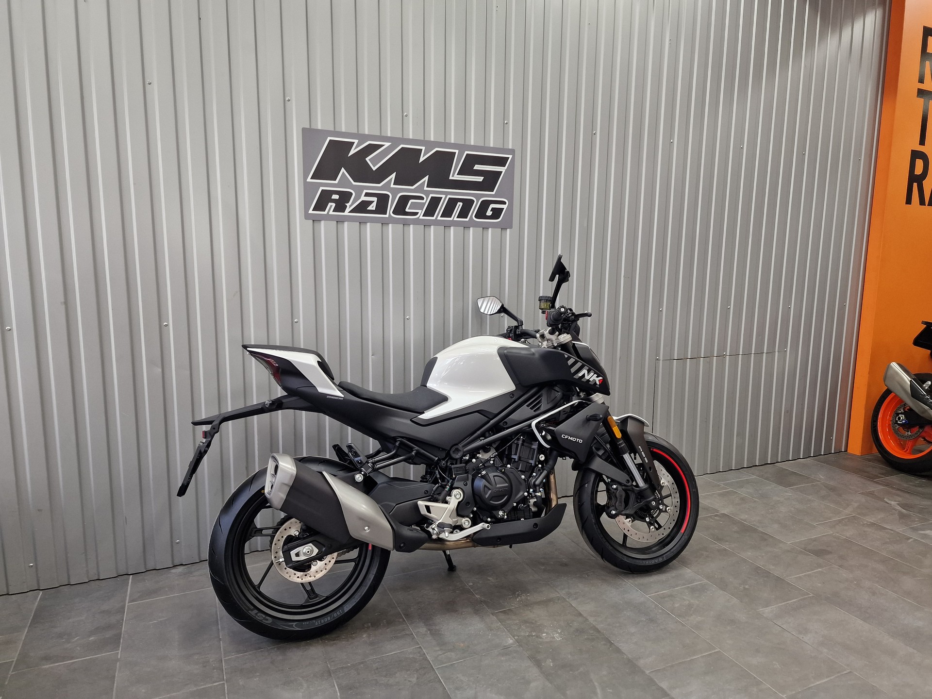 CF MOTO 450NK-image-5