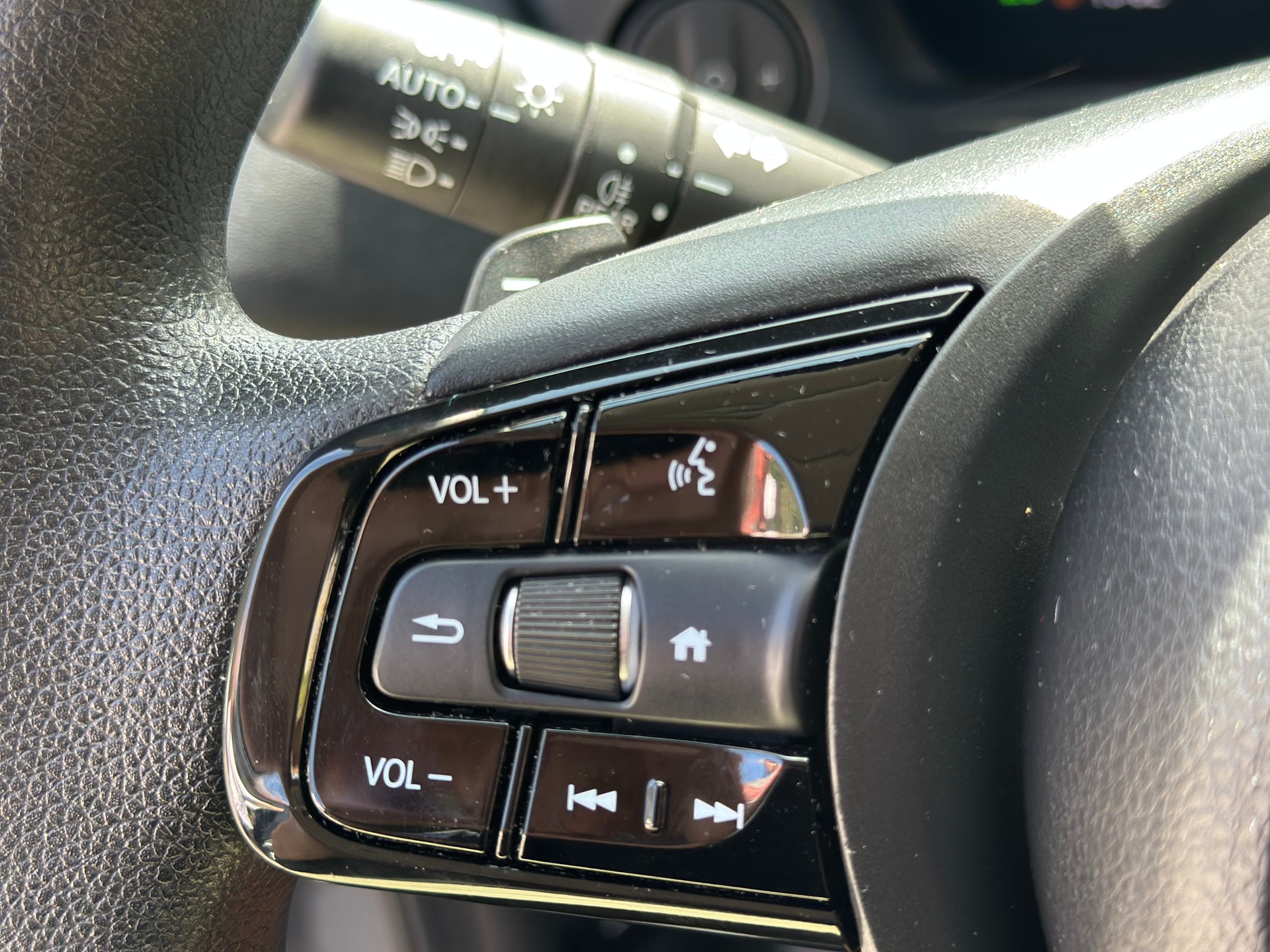 HONDA HR-V 1.5i-MMD Elegance CVT-image-21