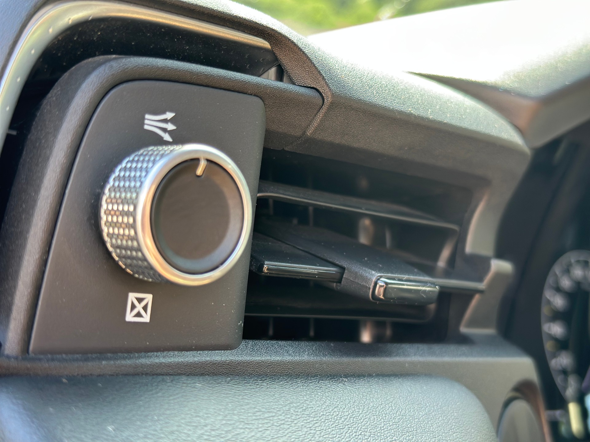 HONDA HR-V 1.5i-MMD Elegance CVT-image-23