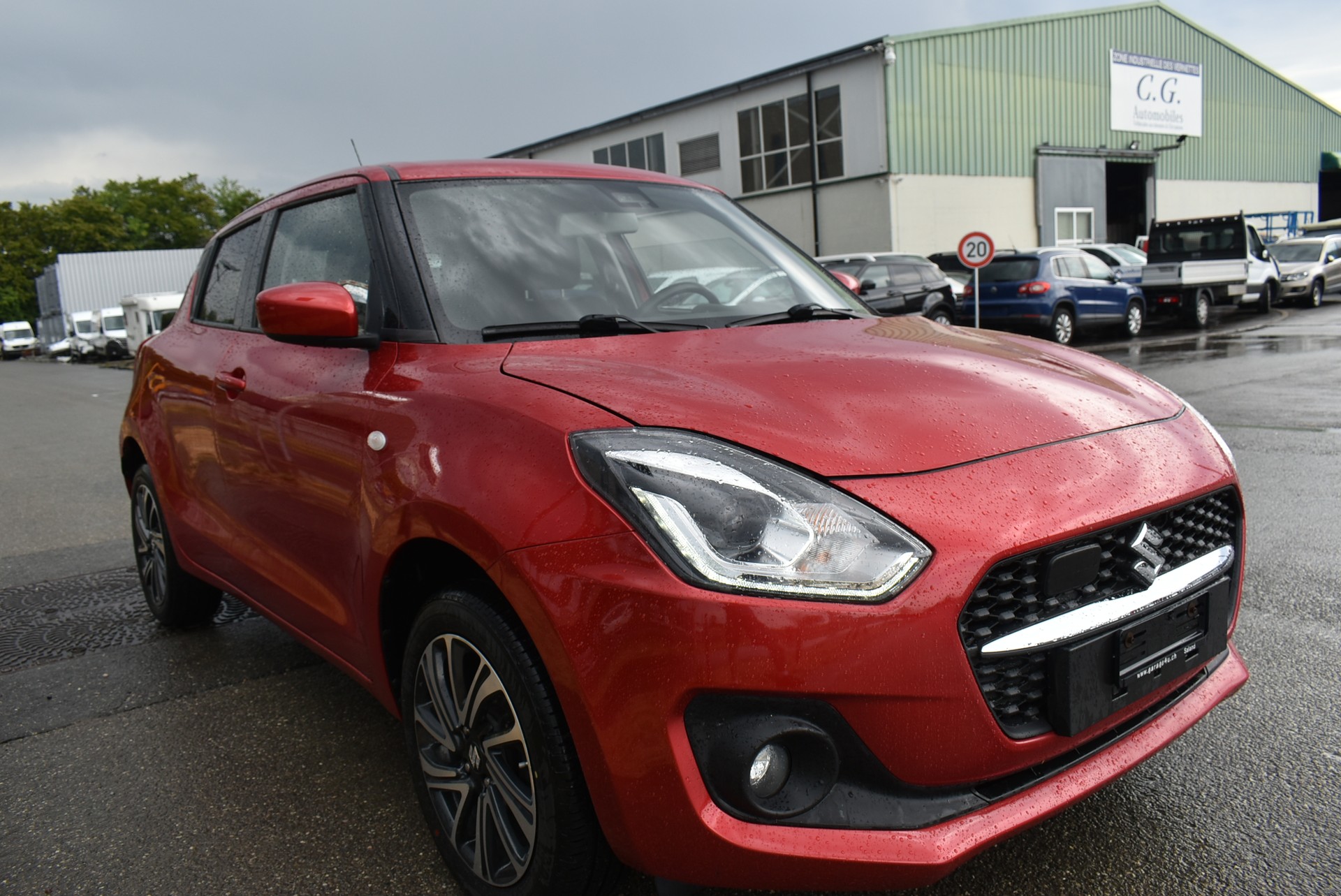 SUZUKI Swift 1.2 Compact + 4x4 Hybrid-image-8