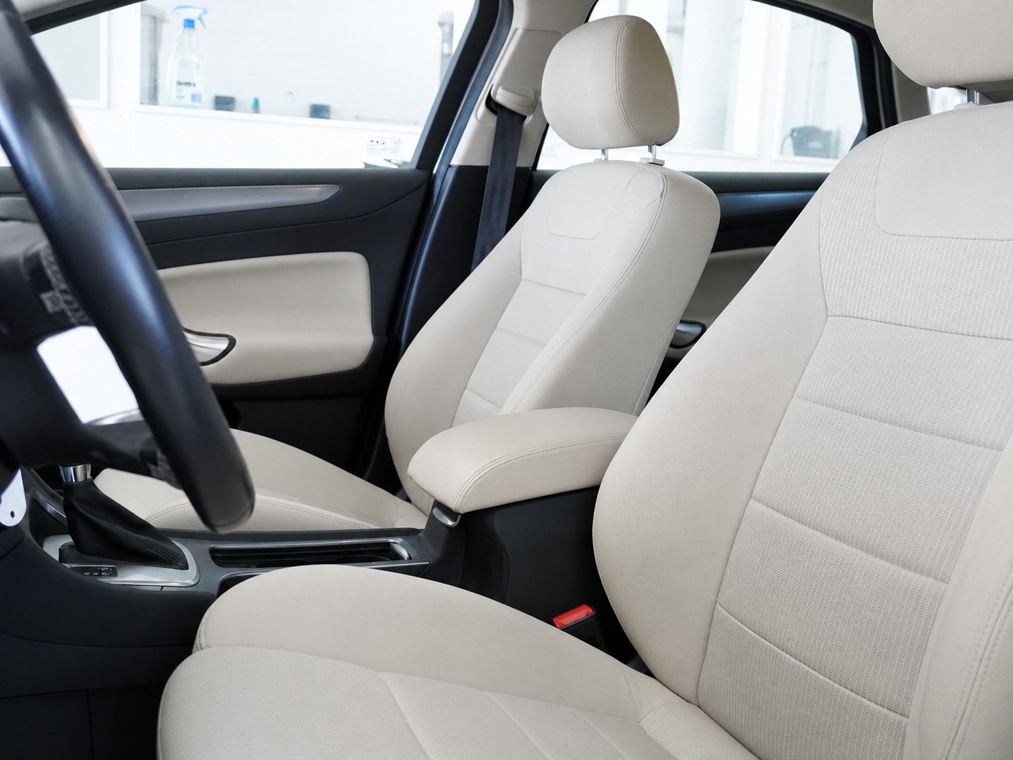 FORD Mondeo 2.0 EcoBoost SCTi Titanium PowerShift-showroom-element-3