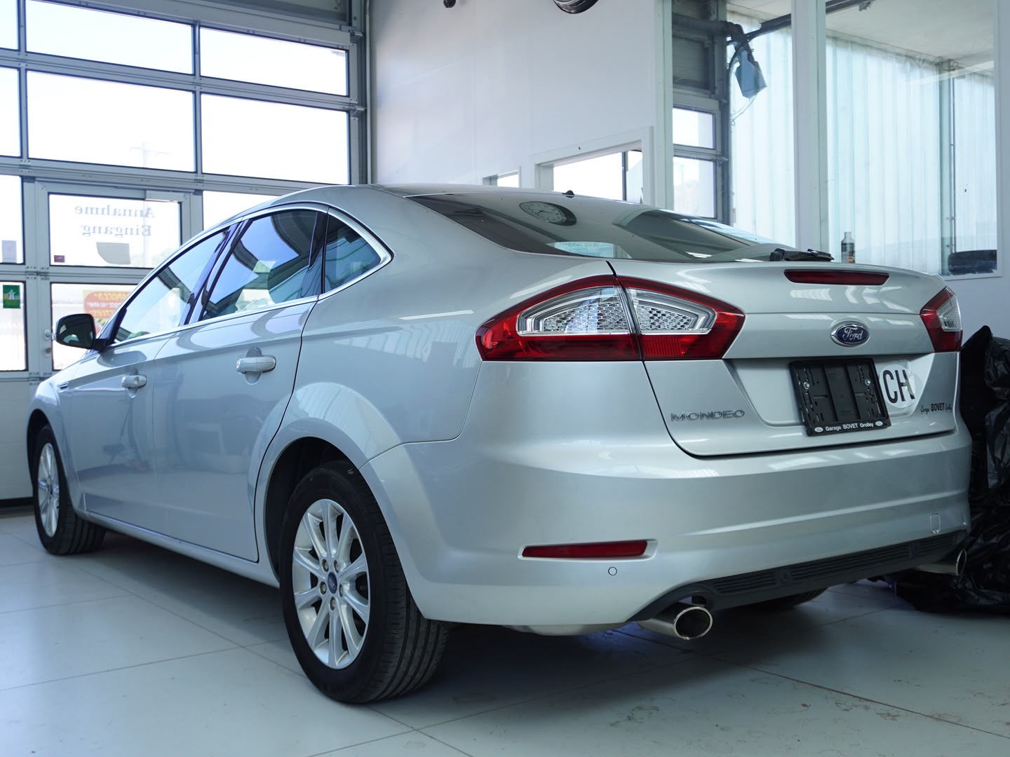 FORD Mondeo 2.0 EcoBoost SCTi Titanium PowerShift-showroom-element-1